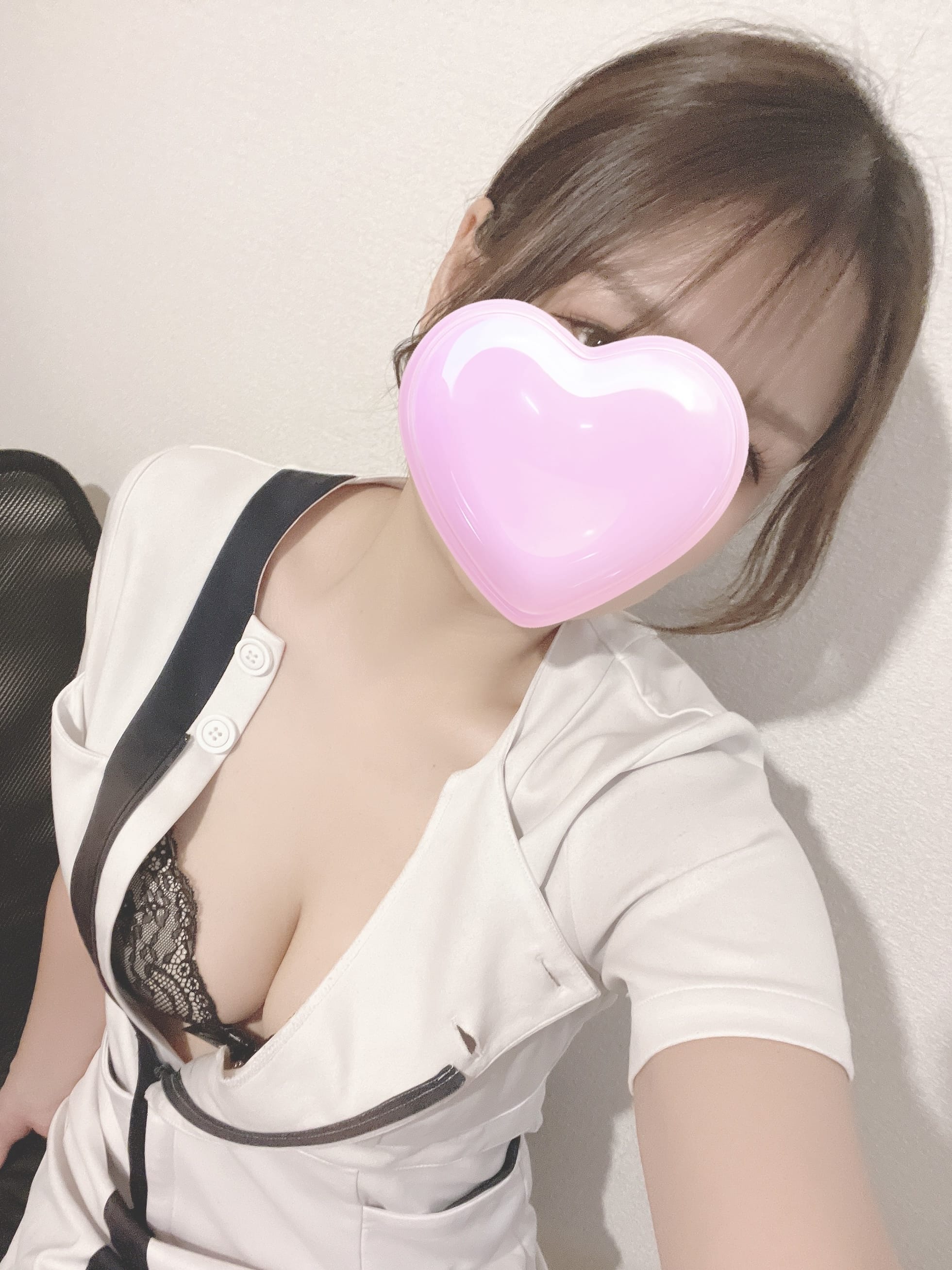 波琉 (はる)・Bランク「盛れん(´._.`)出勤(´._.`)笑」12/11(木) 10:32 | 波琉 (はる)・Bランクの写メ