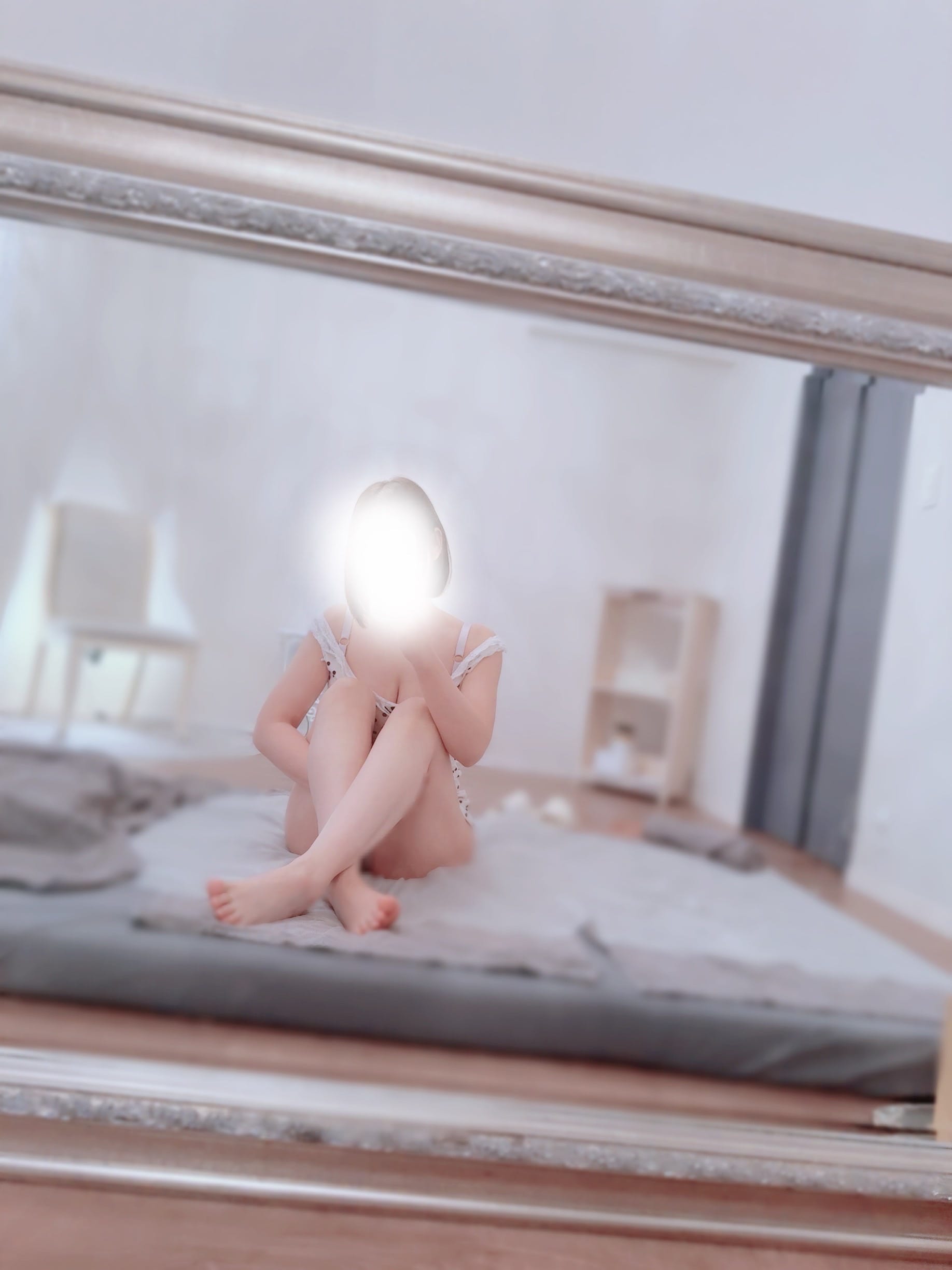 澪-mio-「出勤♡」12/12(金) 09:17 | 澪-mio-の写メ