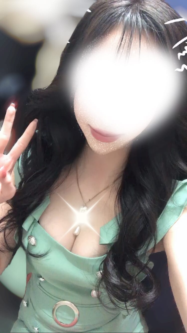 まろん「いっぱい溜まってるの...」12/12(金) 20:53 | まろんの写メ