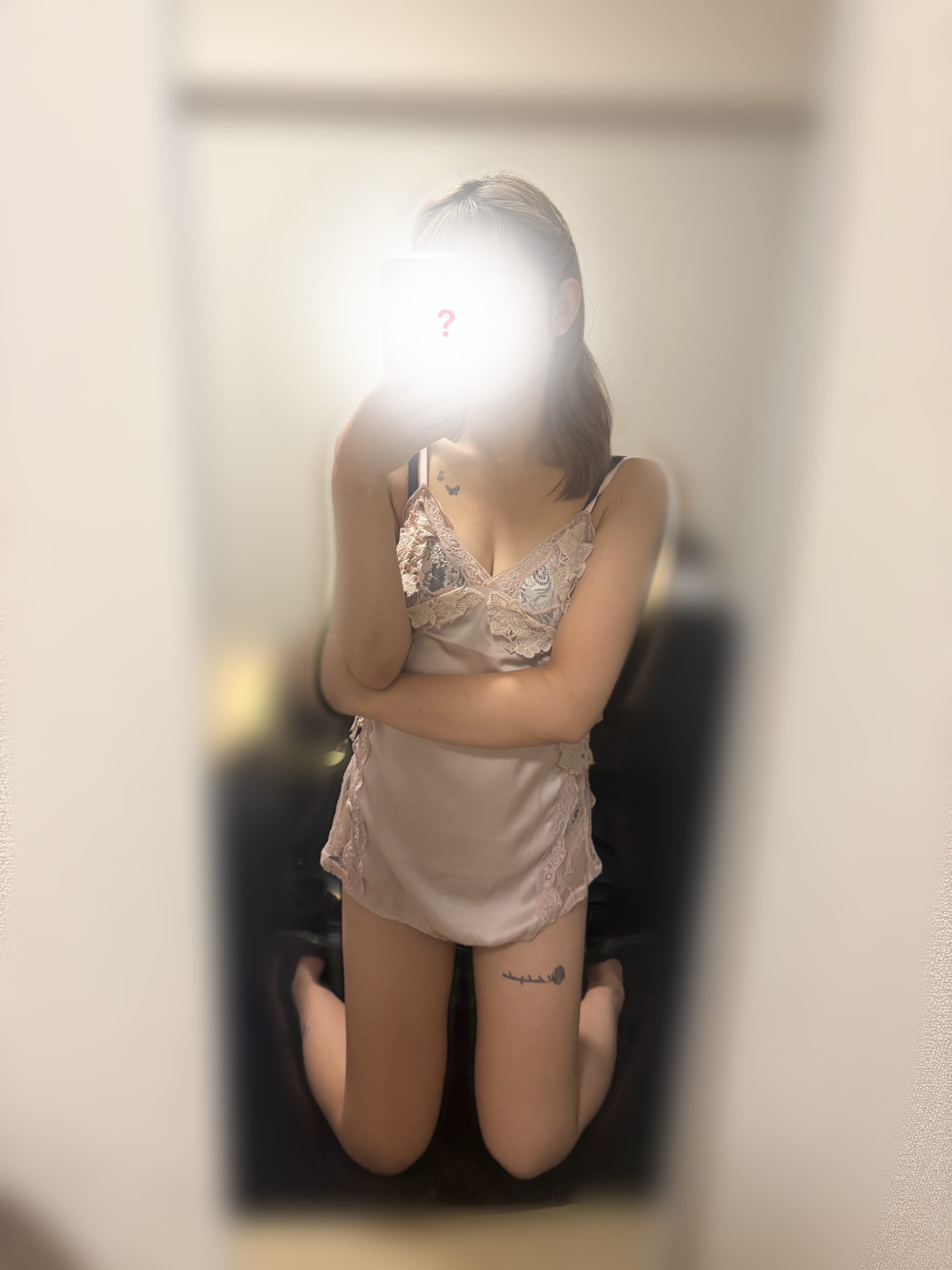 つき「なんと、、♡♡」12/13(土) 10:40 | つきの写メ