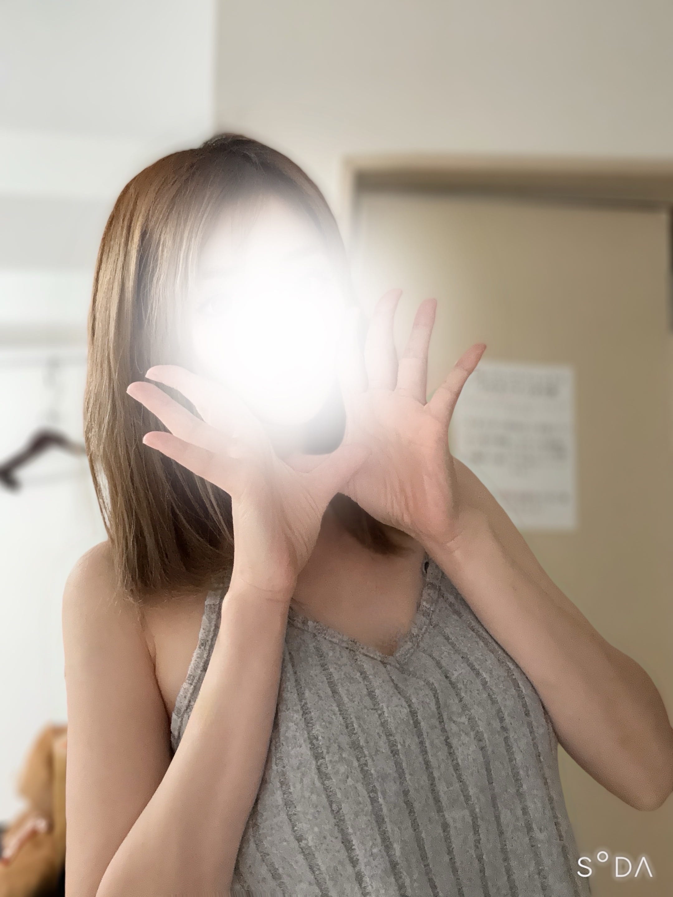 「出勤しました♪」12/16(火) 12:59 | 玉森 ここなの写メ