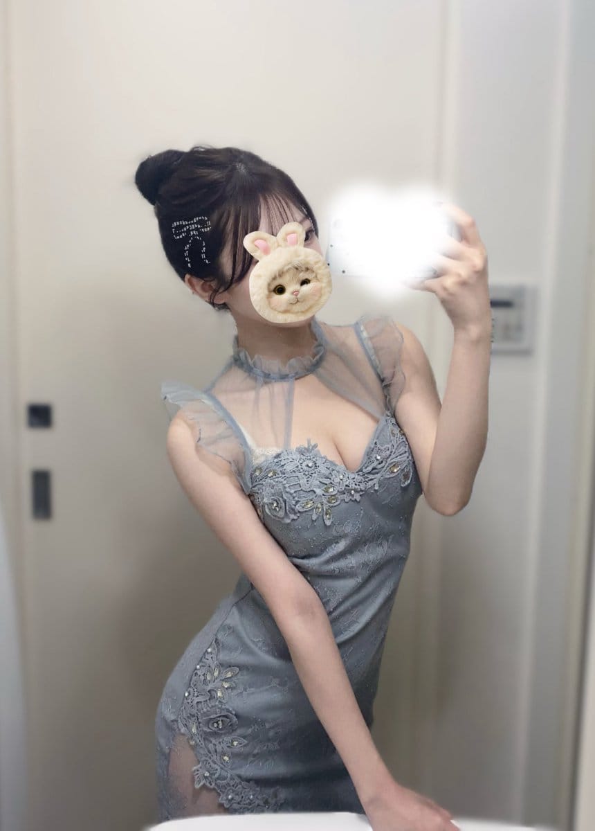 「おはようございますっ」12/17(水) 11:43 | 天月みあの写メ