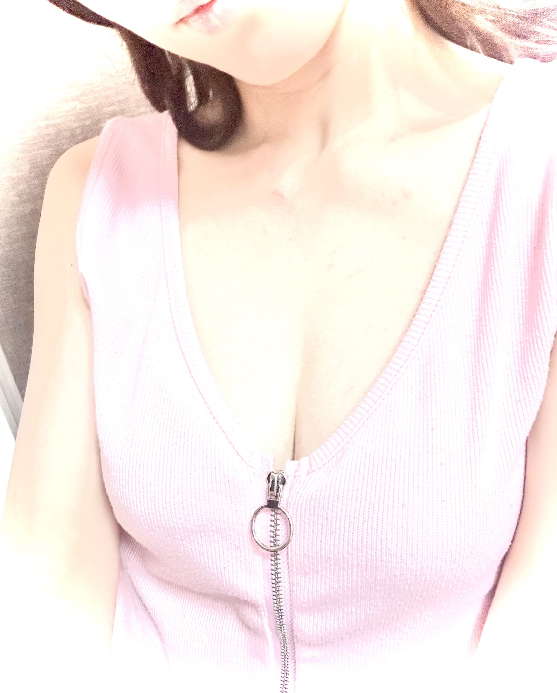 「出勤しました♪」12/19(金) 17:59 | はなの写メ