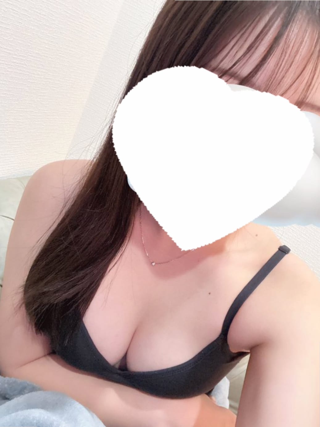 「こんばんは♪」12/19(金) 19:03 | 理央-RIO-の写メ日記