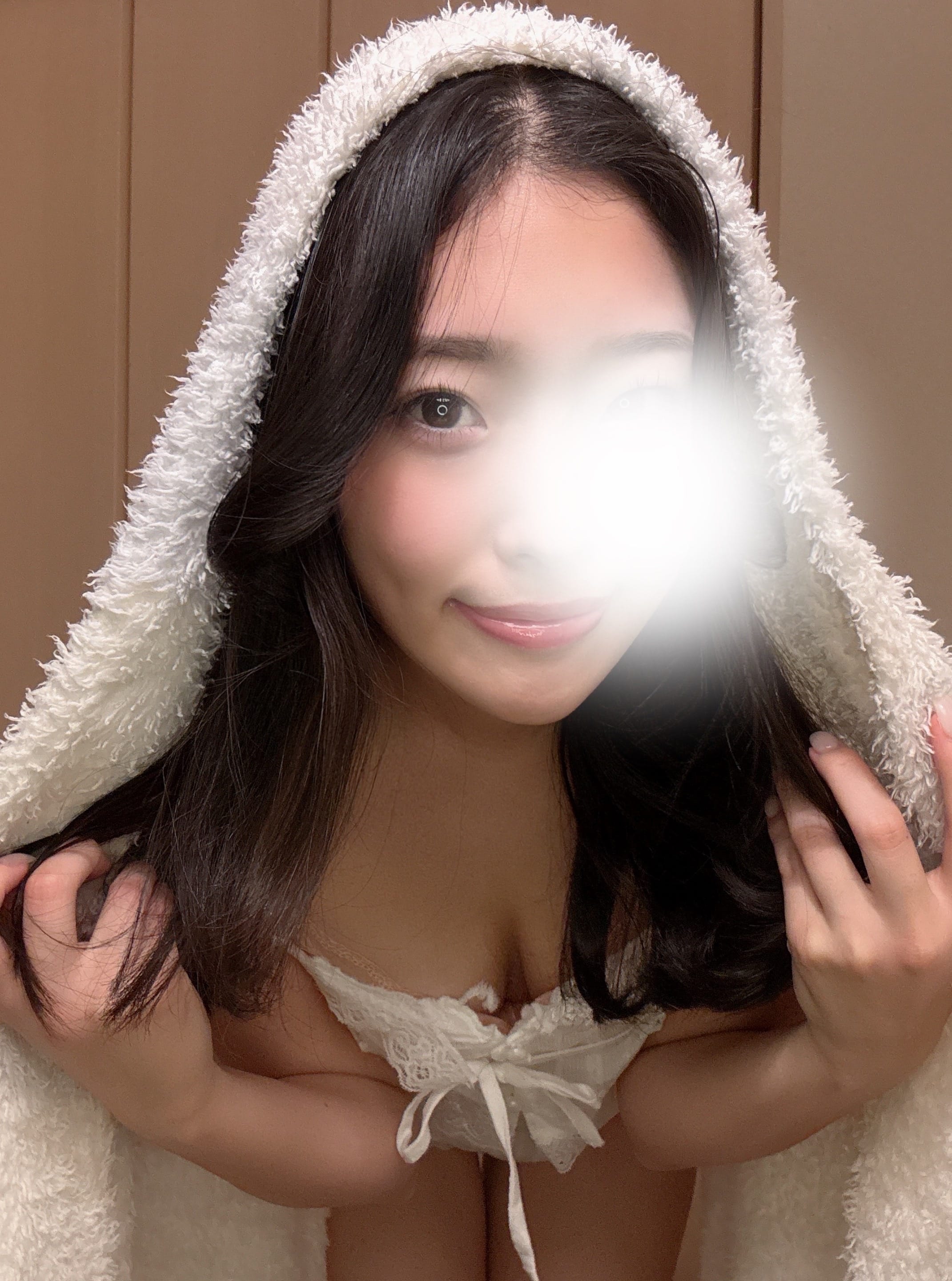 えな「土曜日のお礼です」12/23(火) 23:51 | えなの写メ