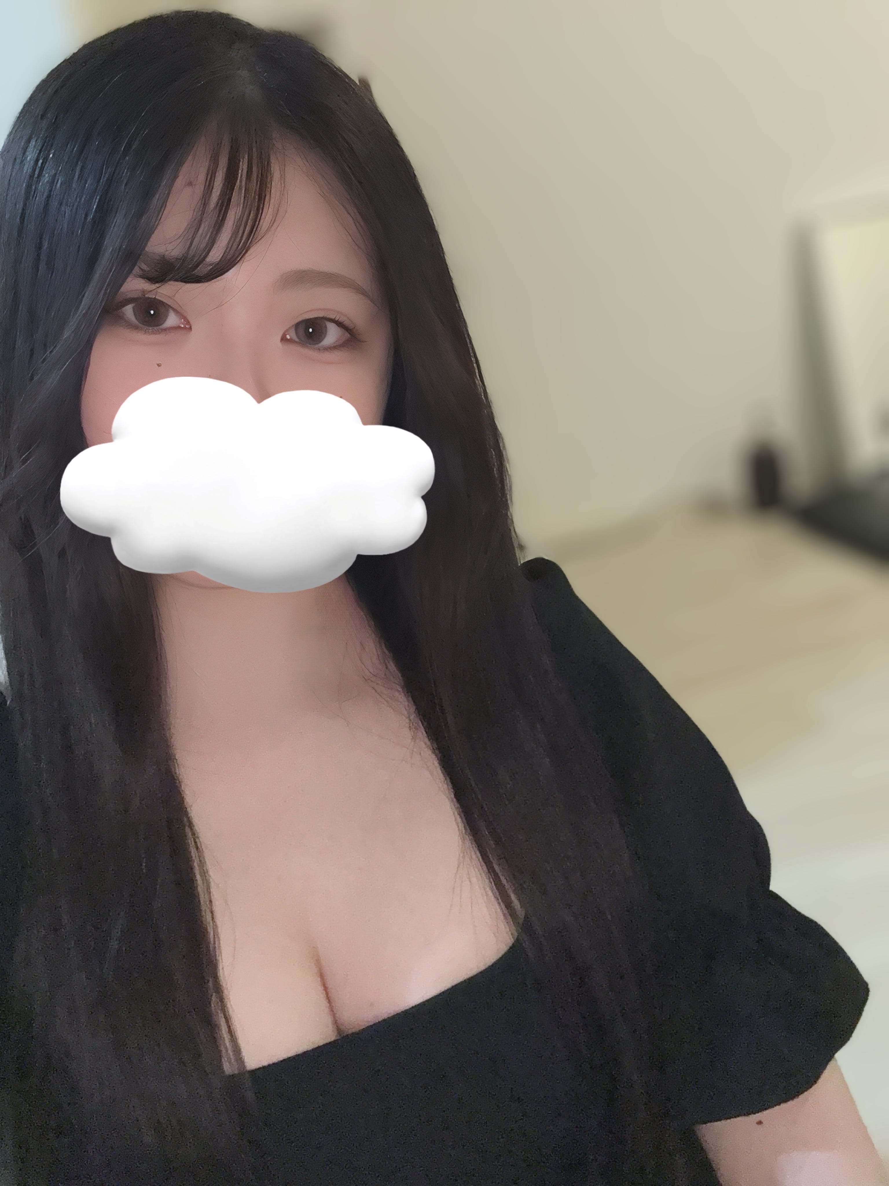 「出勤です♡」12/25(木) 19:50 | れいの写メ