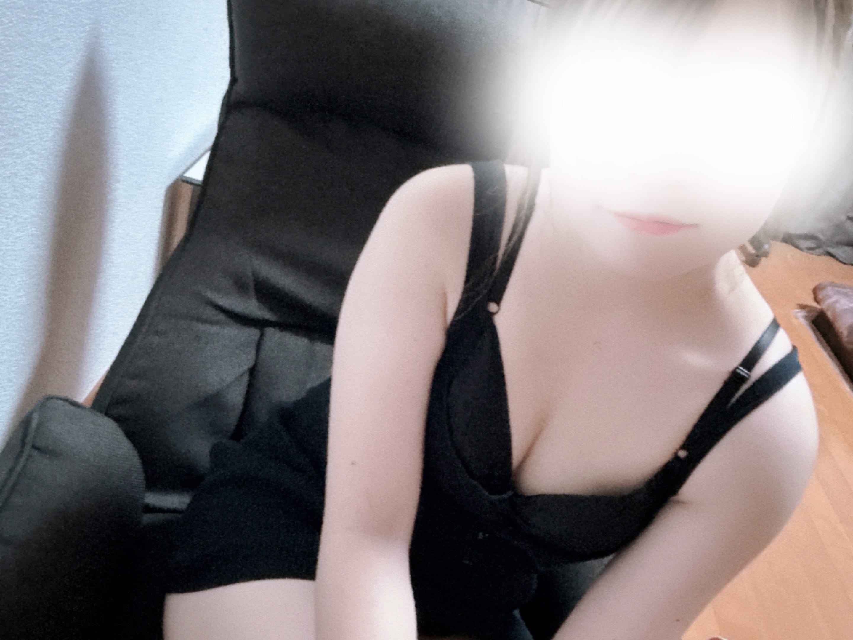 らん「11時〜出勤です」12/30(火) 09:41 | らんの写メ