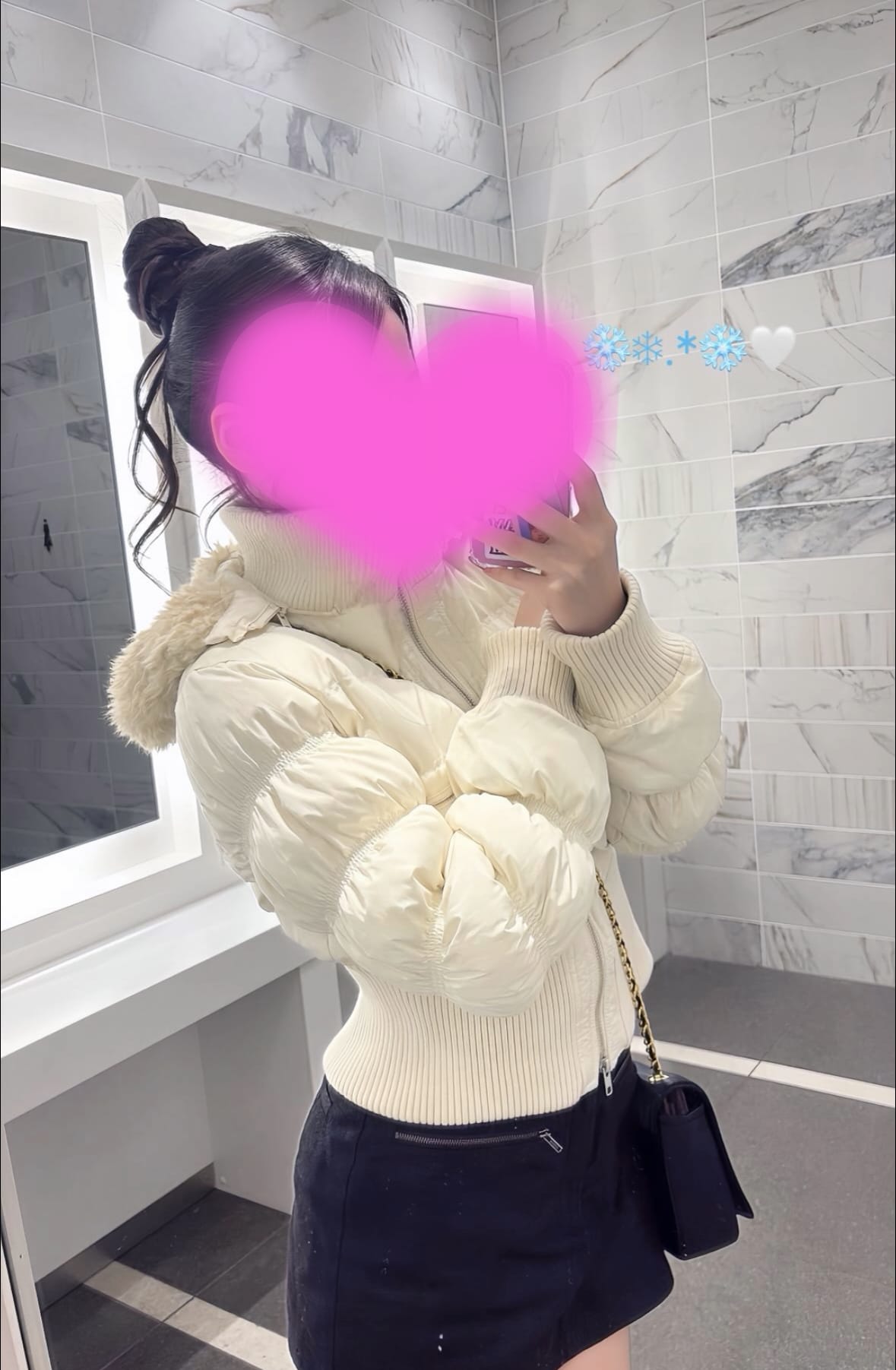 「あけましておめでとうございます^ ̳ᴗ  ̫ ᴗ ̳^」01/03(土) 14:56 | 美波‐MINAMIの写メ日記