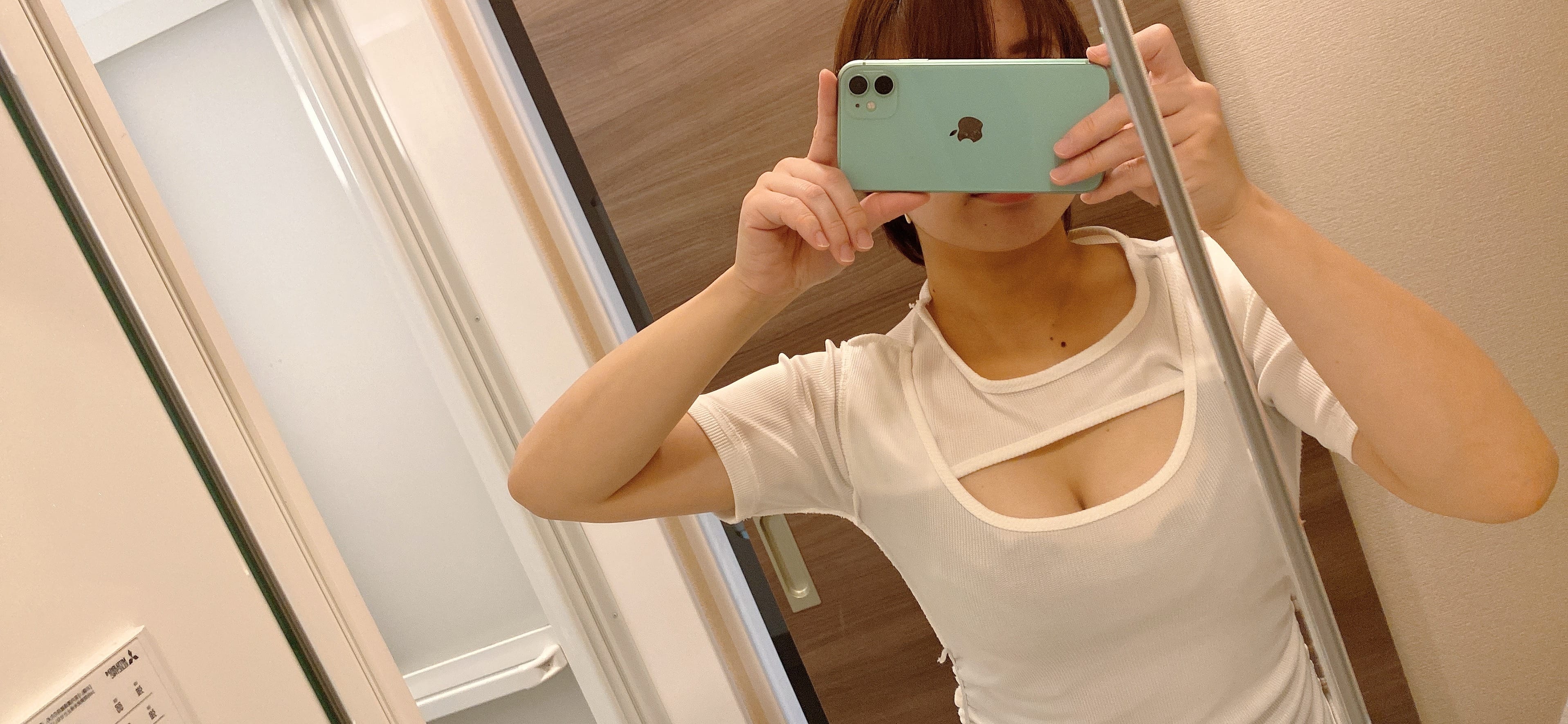 「れいら出勤しました！1:45〜ラスト予約取れます♡」01/04(日) 22:48 | れいらの写メ