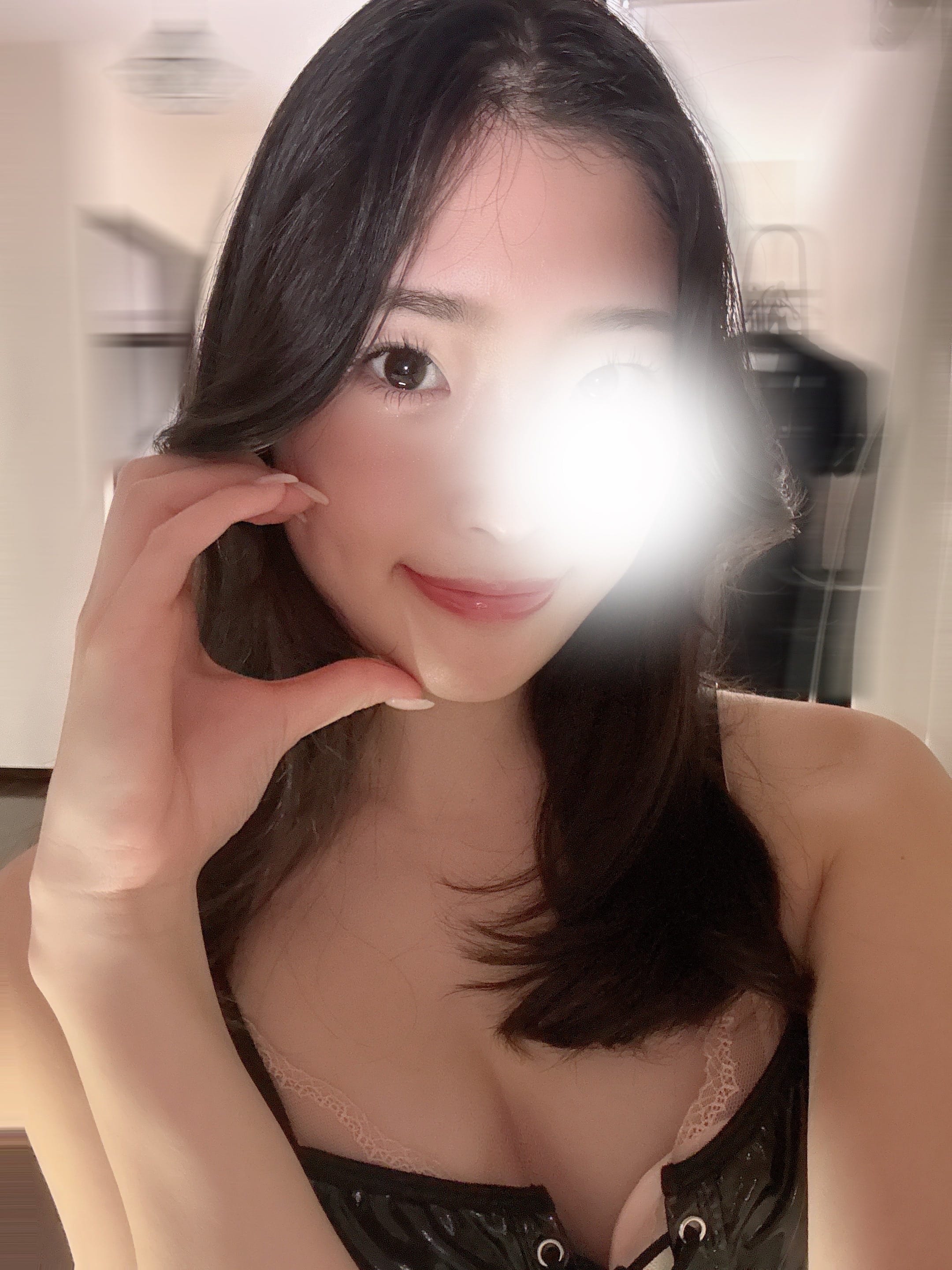 えな「お久しぶりです！」01/21(水) 22:14 | えなの写メ