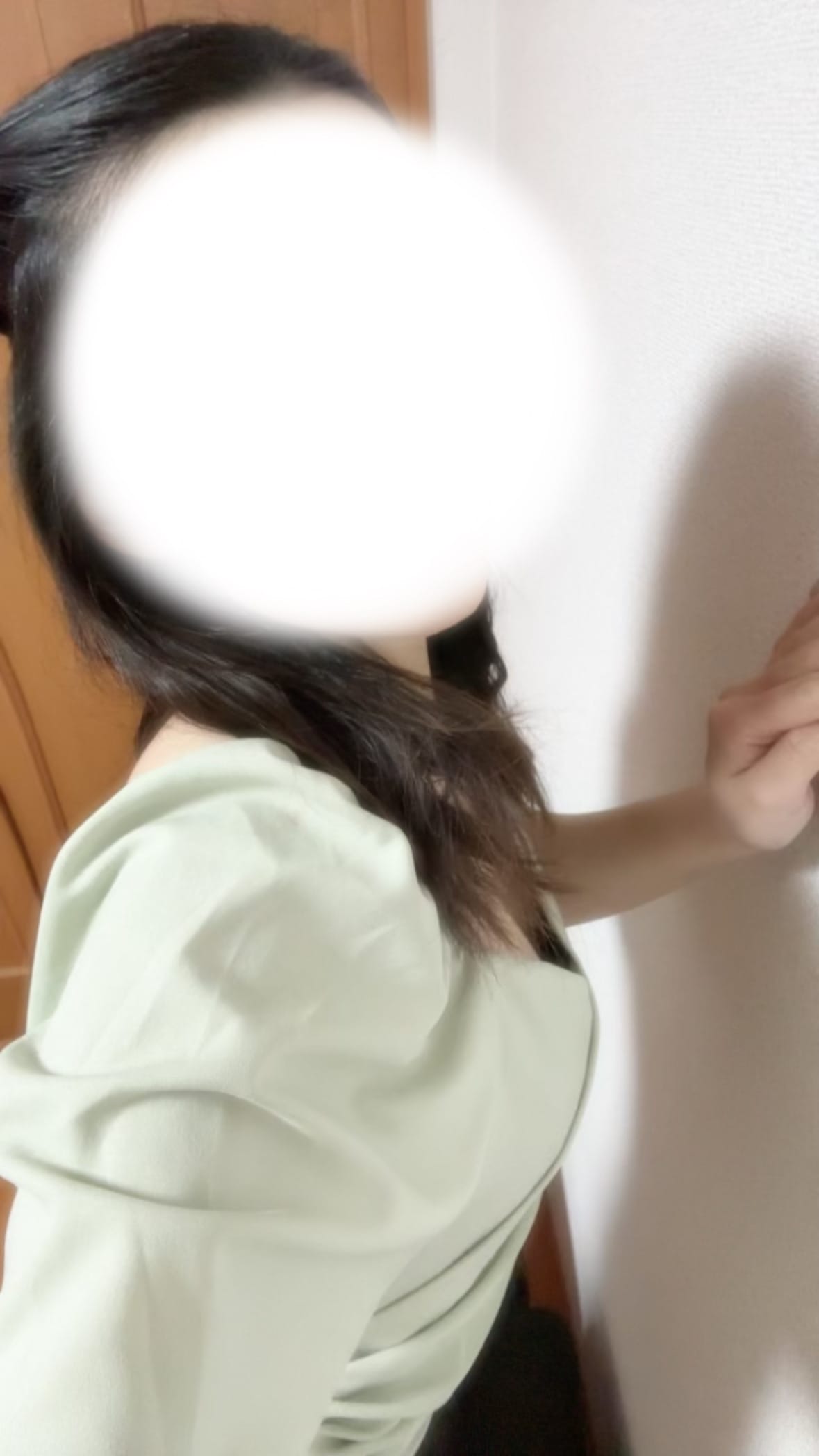 えりか「こんばんは」01/30(金) 21:41 | えりかの写メ