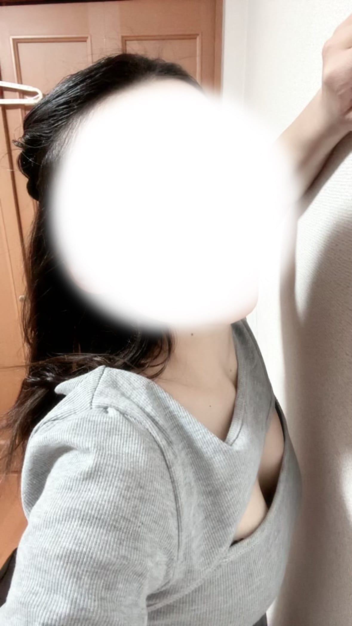 えりか「こんばんは♡ ʕ•ﻌ•ʔฅ´- ✨」02/04(水) 22:12 | えりかの写メ