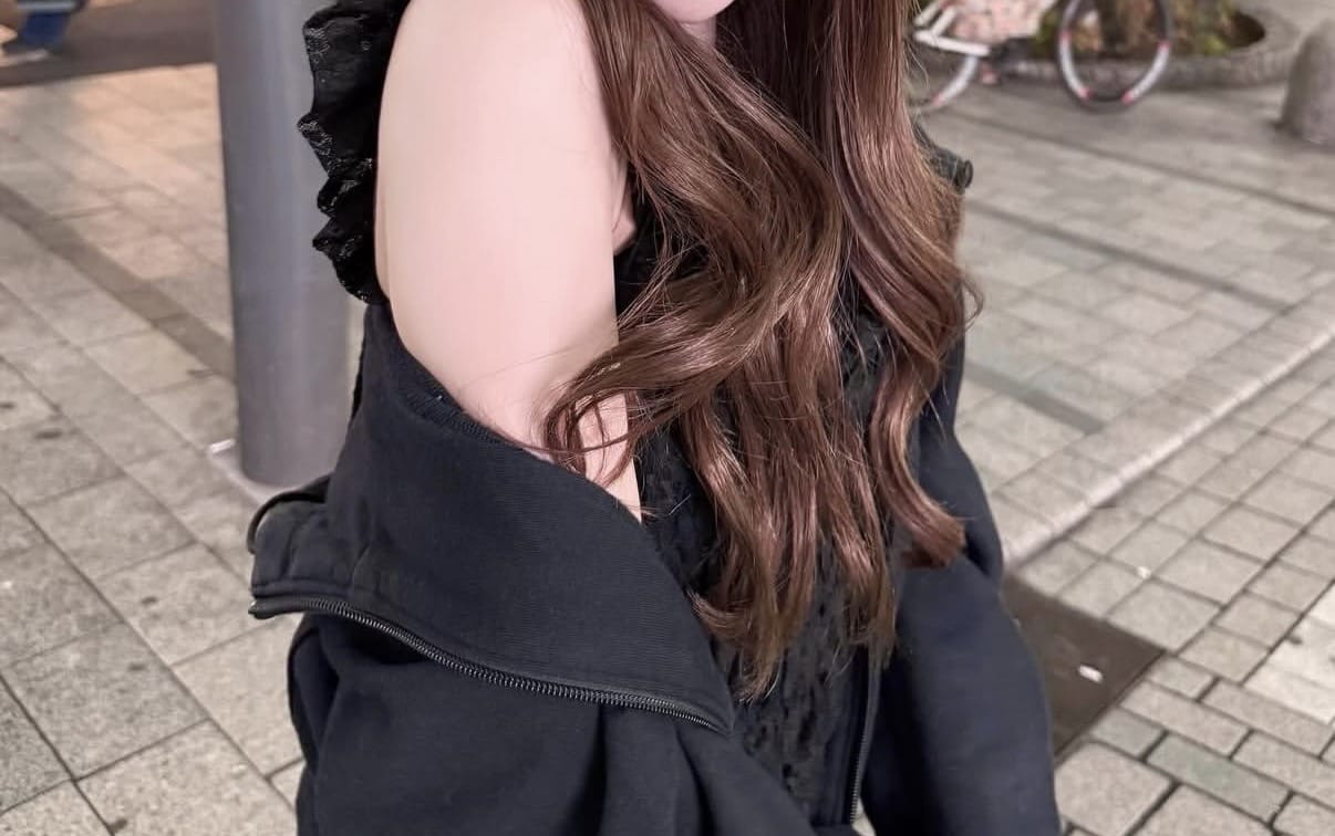 あず「出勤中」02/07(土) 20:16 | あずの写メ