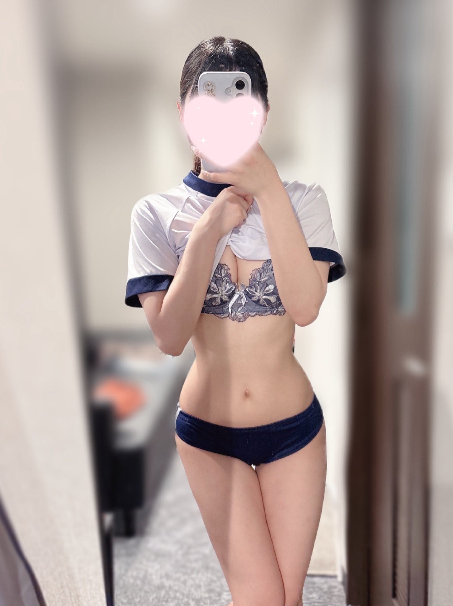 中村　ここ「ここです」02/11(水) 18:09 | 中村　ここの写メ