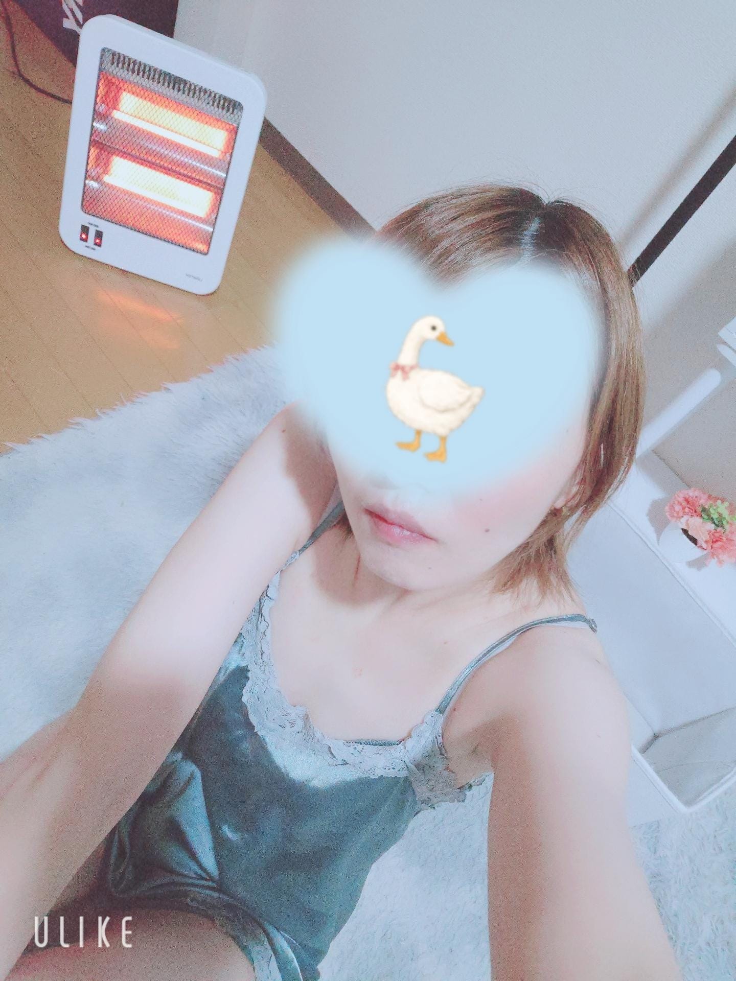 「出勤してます(*^^*)」02/18(水) 11:10 | 篠塚の写メ