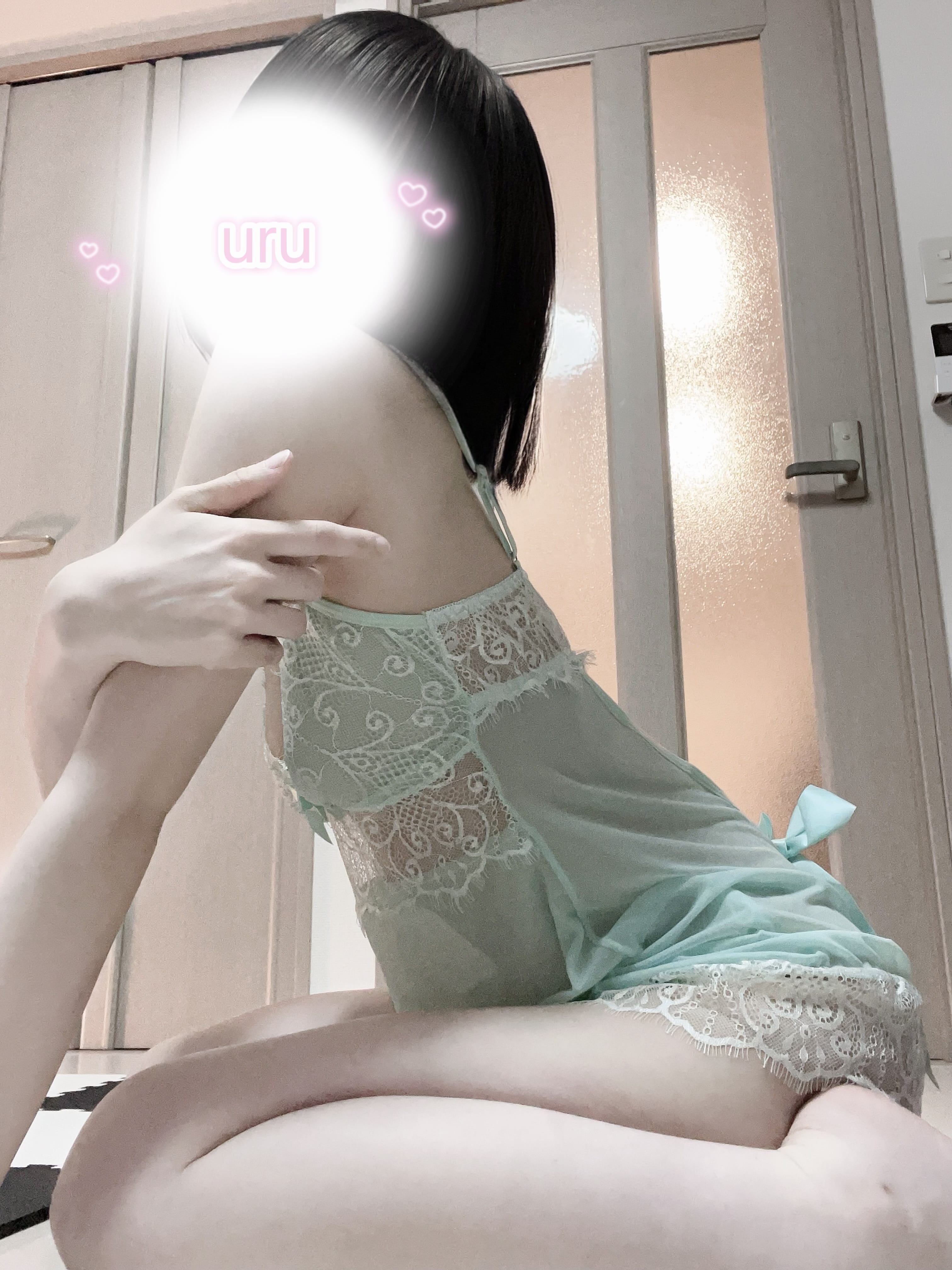 「見てね♡」02/19(木) 19:55 | 極かわ〜Uruウルの写メ日記