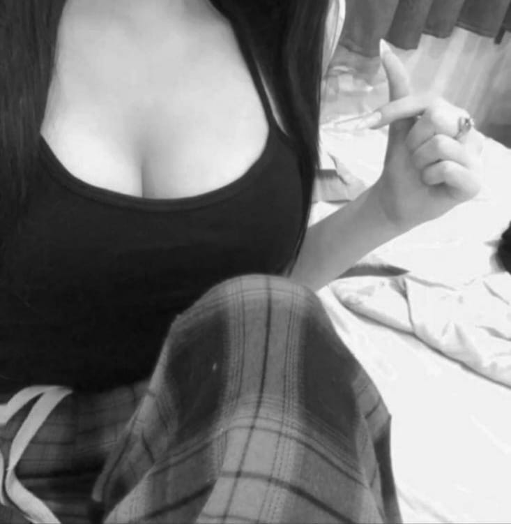 「おつかれさまです♡」02/19(木) 21:32 | 莉々愛〜りりあの写メ日記