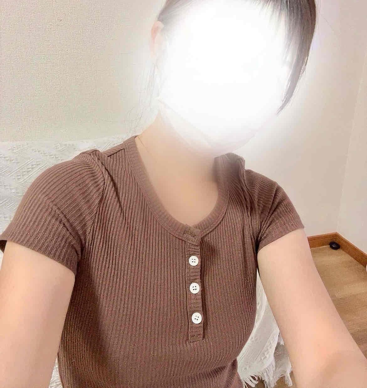 「23日祝日だね！出勤します♡」02/23(月) 07:14 | 小桜 ななみの写メ