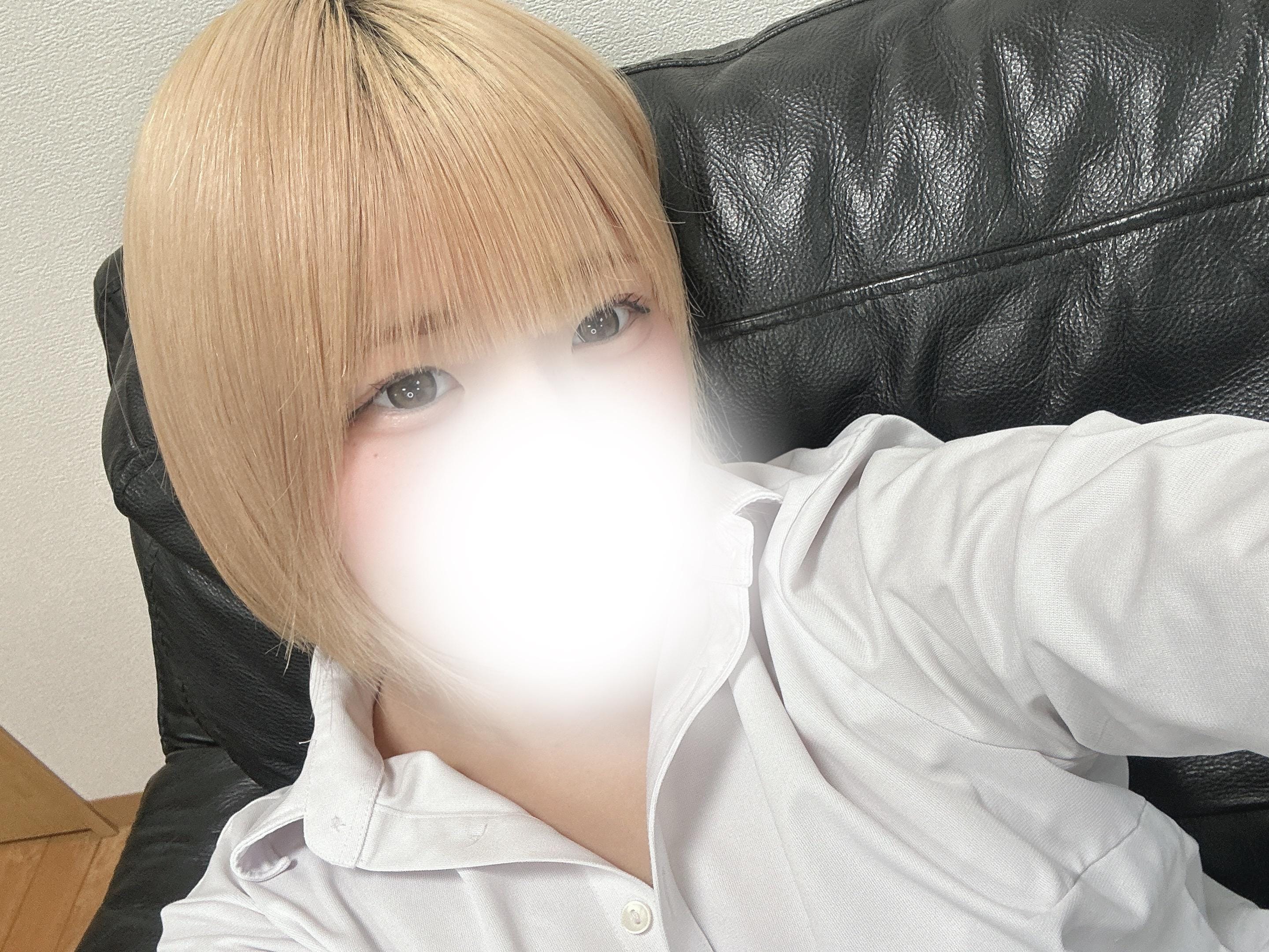 しろろ「しろろです❕」02/23(月) 22:40 | しろろの写メ