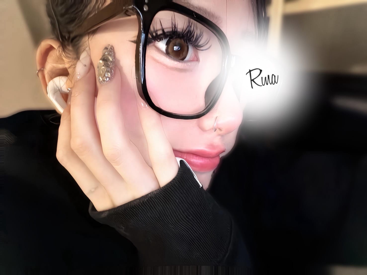 「今日居るﾖ!!♡」03/04(水) 20:00 | 霧島 りなの写メ