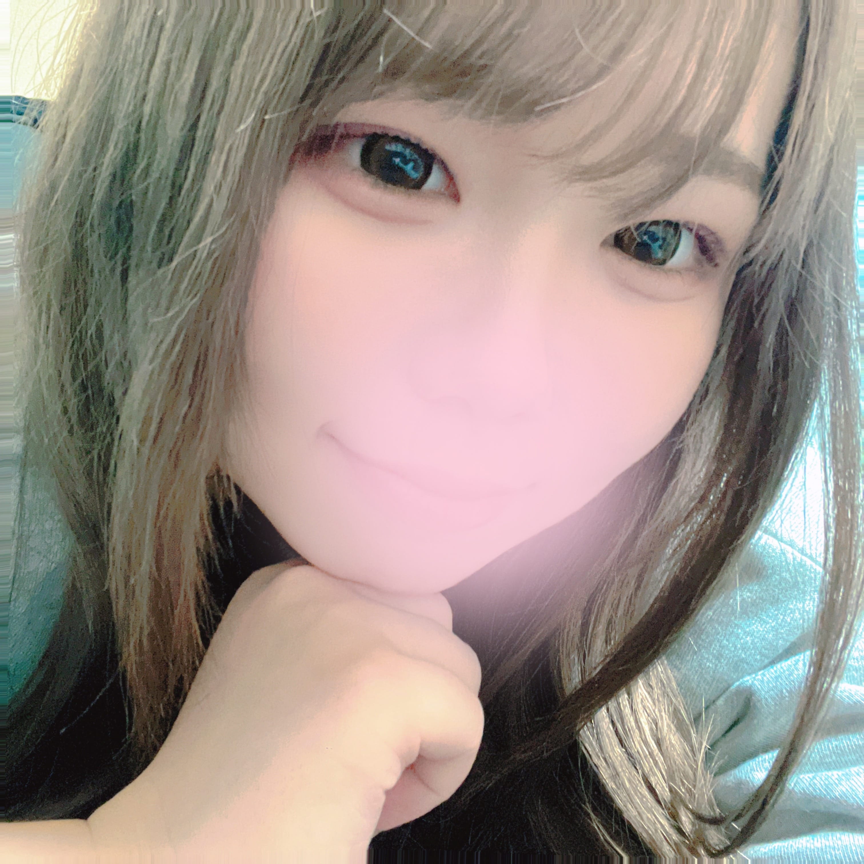 李奈～りな「います♡」03/05(木) 22:09 | 李奈～りなの写メ