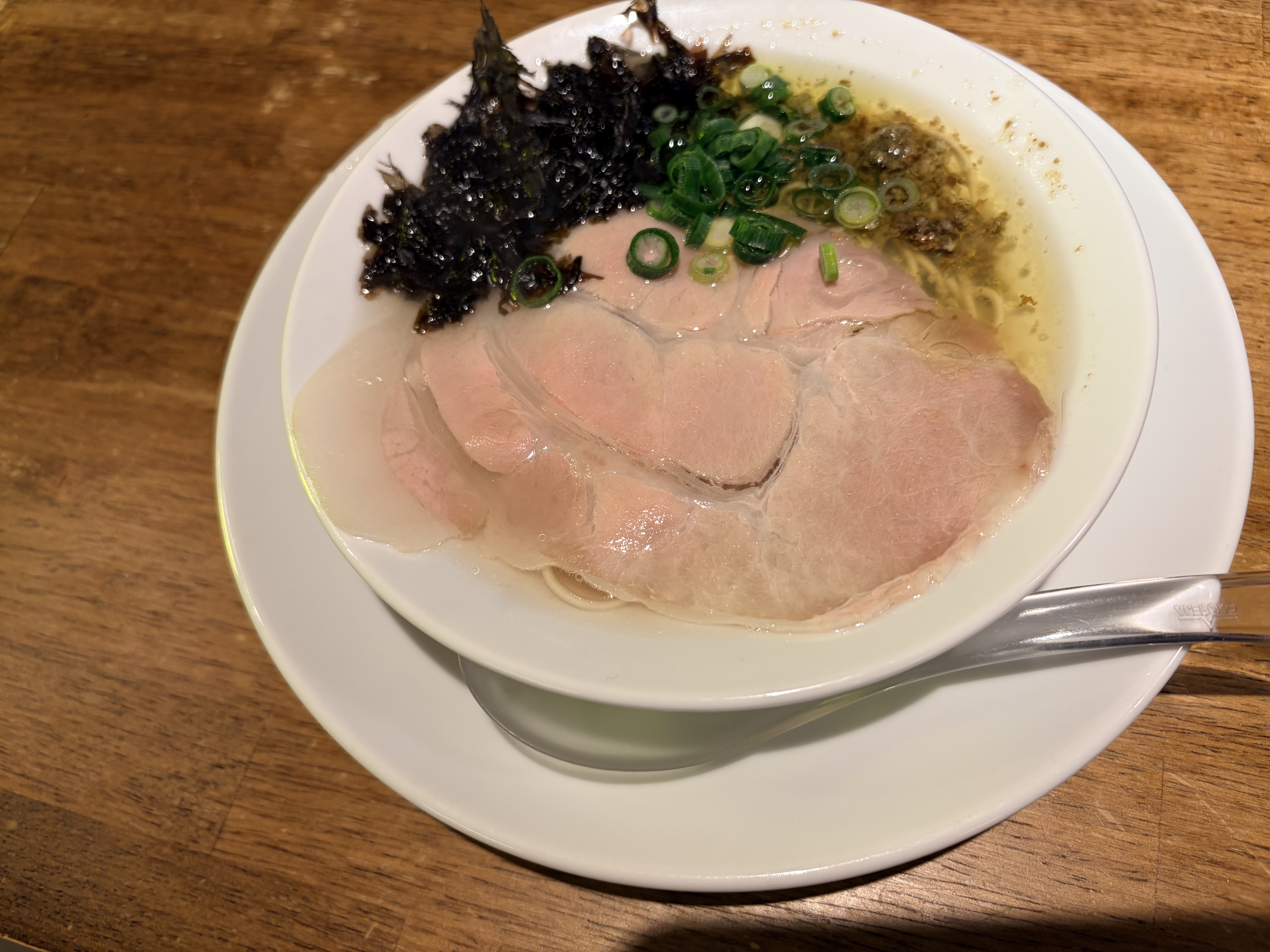 「牡蠣ラーメン！！」03/07(土) 14:44 | 朝比奈なおの写メ