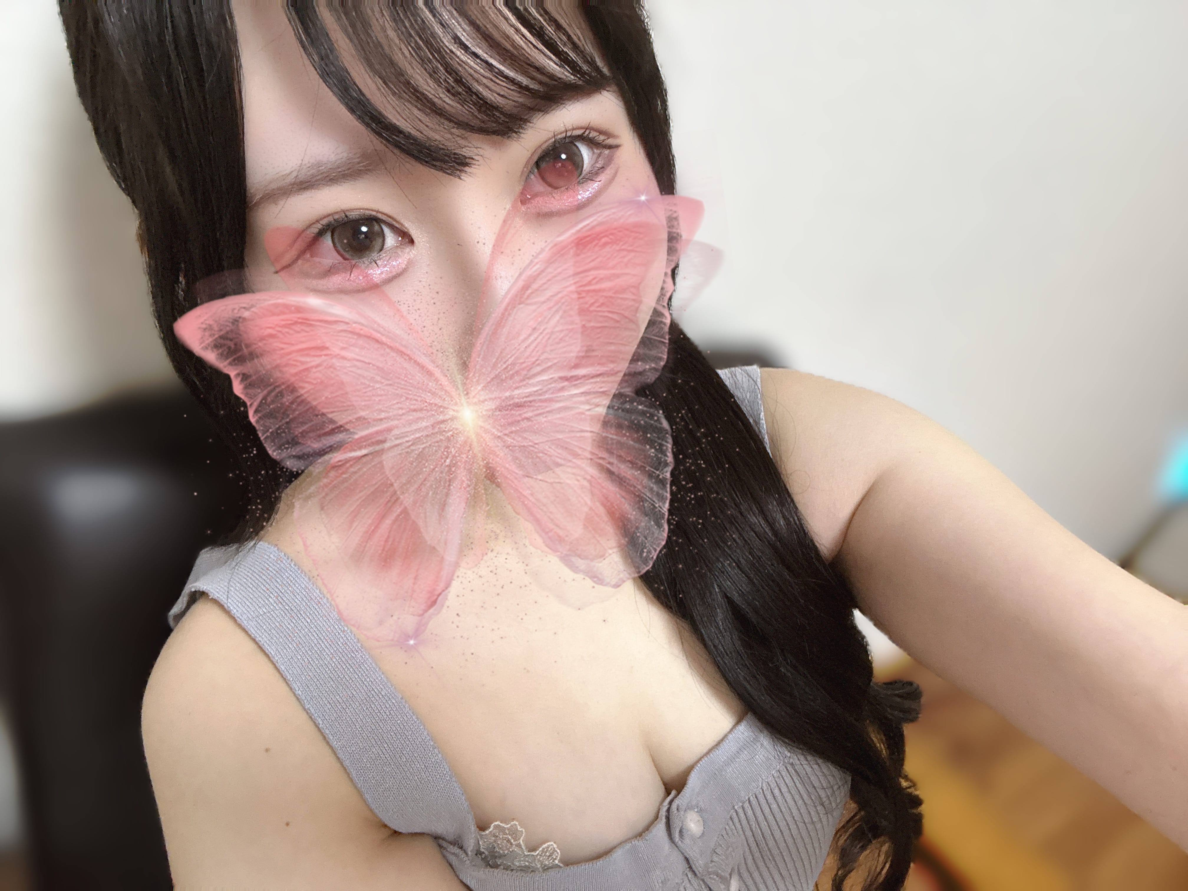 「出勤しました♪」03/10(火) 22:46 | 椎名まゆの写メ