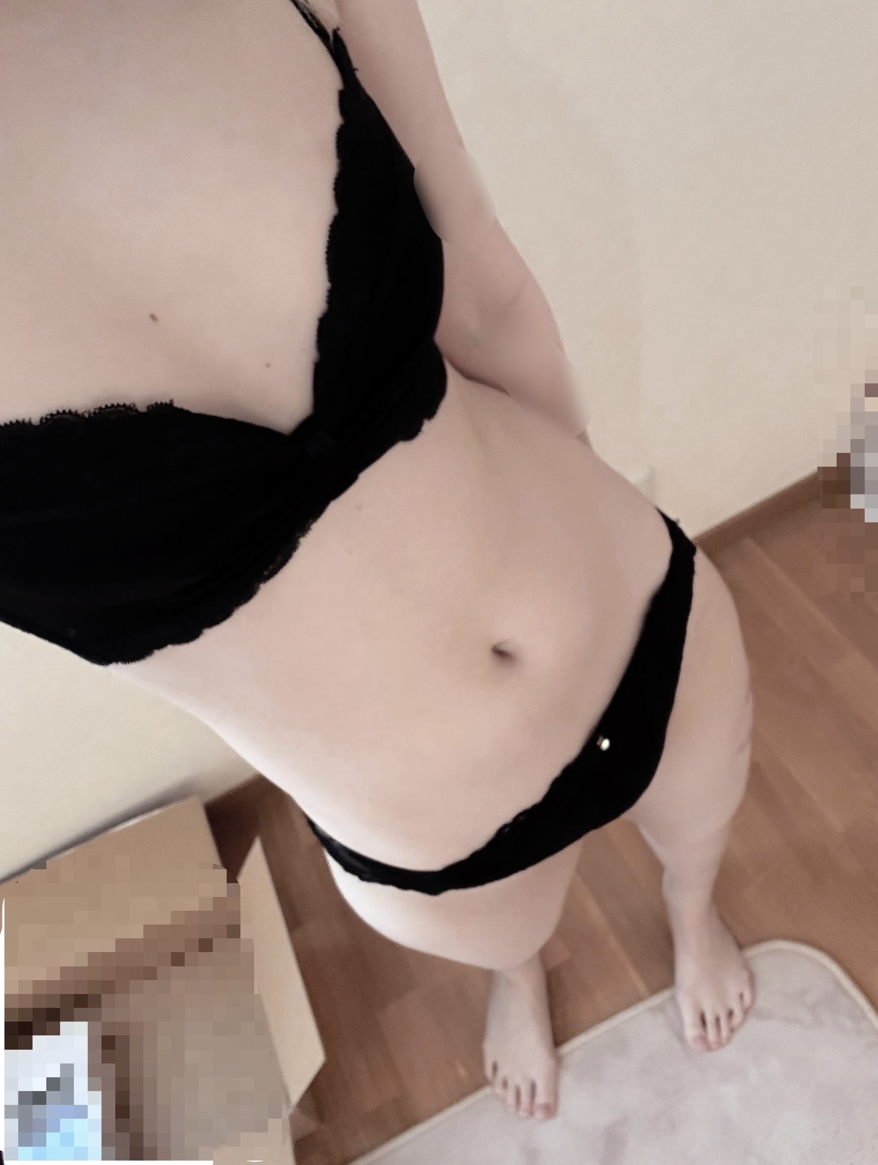 氷川「出勤してます」03/12(木) 17:27 | 氷川の写メ