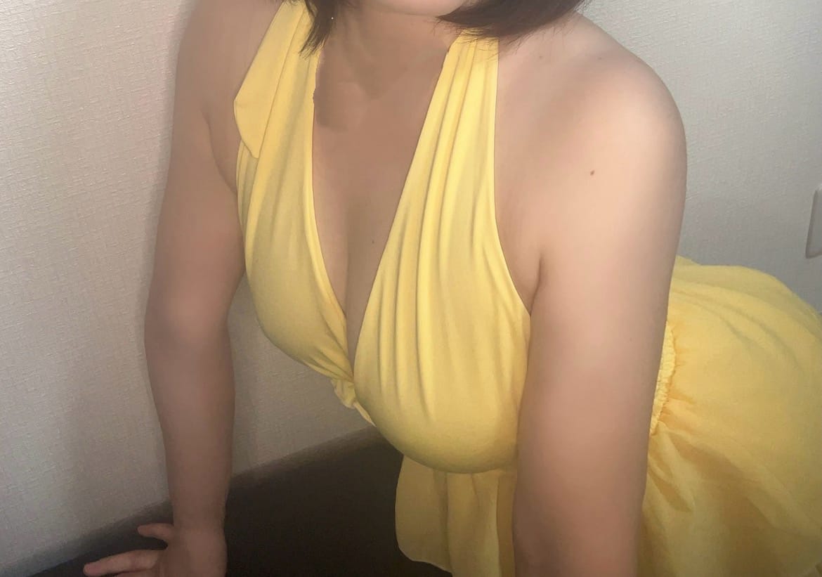「明日出勤します✨」03/15(日) 00:00 | 広瀬　あみの写メ