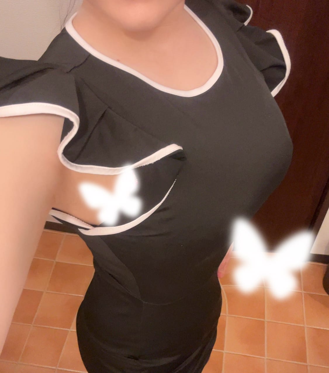 「出勤しましたぁ✨」03/23(月) 10:24 | 広瀬　あみの写メ
