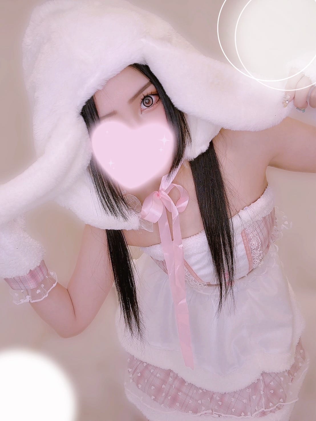 「出勤してるよん(  '  '  )♡」03/25(水) 03:08 | ららの写メ