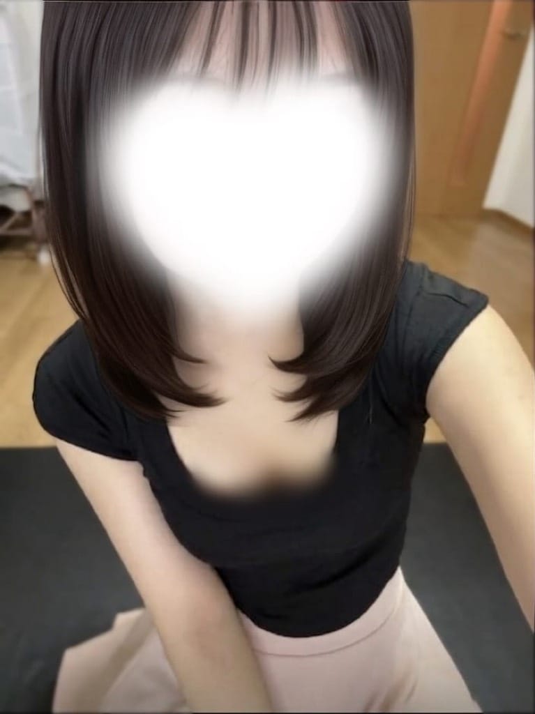 「悶えてます」03/26(木) 11:01 | 月乃 ひなの写メ