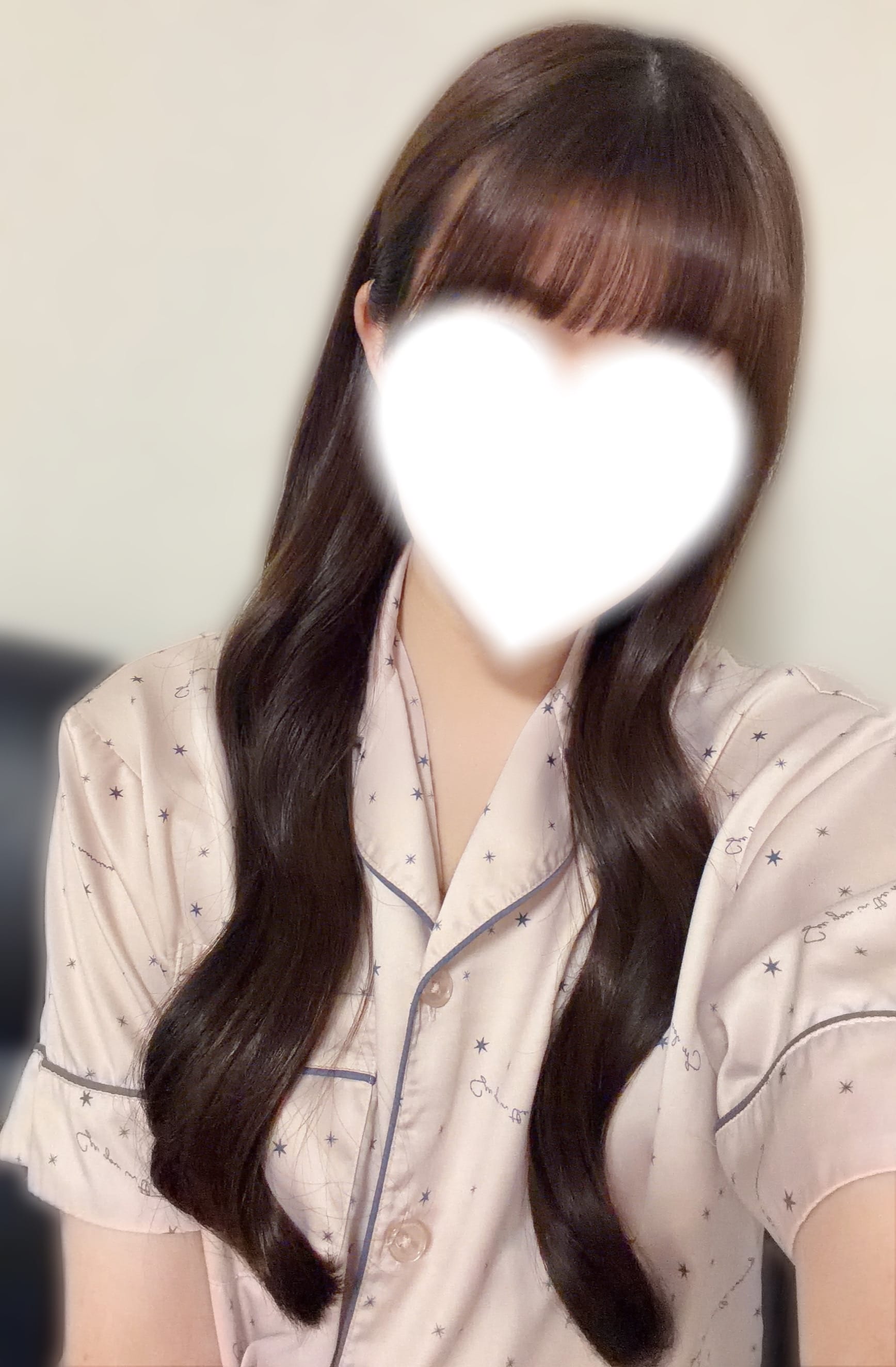 「出勤してます♡」03/28(土) 14:54 | 真中 ゆうりの写メ