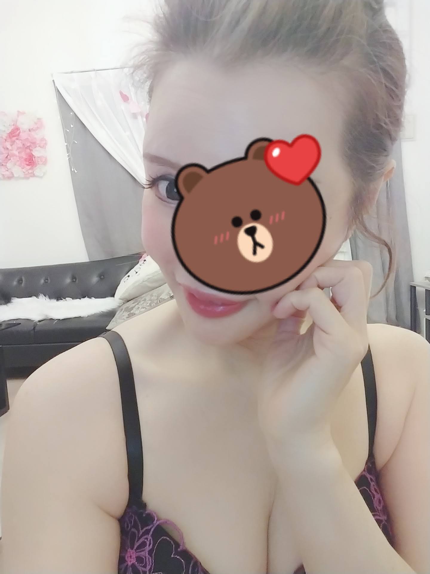 「こんにちは」03/31(火) 16:23 | 飛鳥の写メ