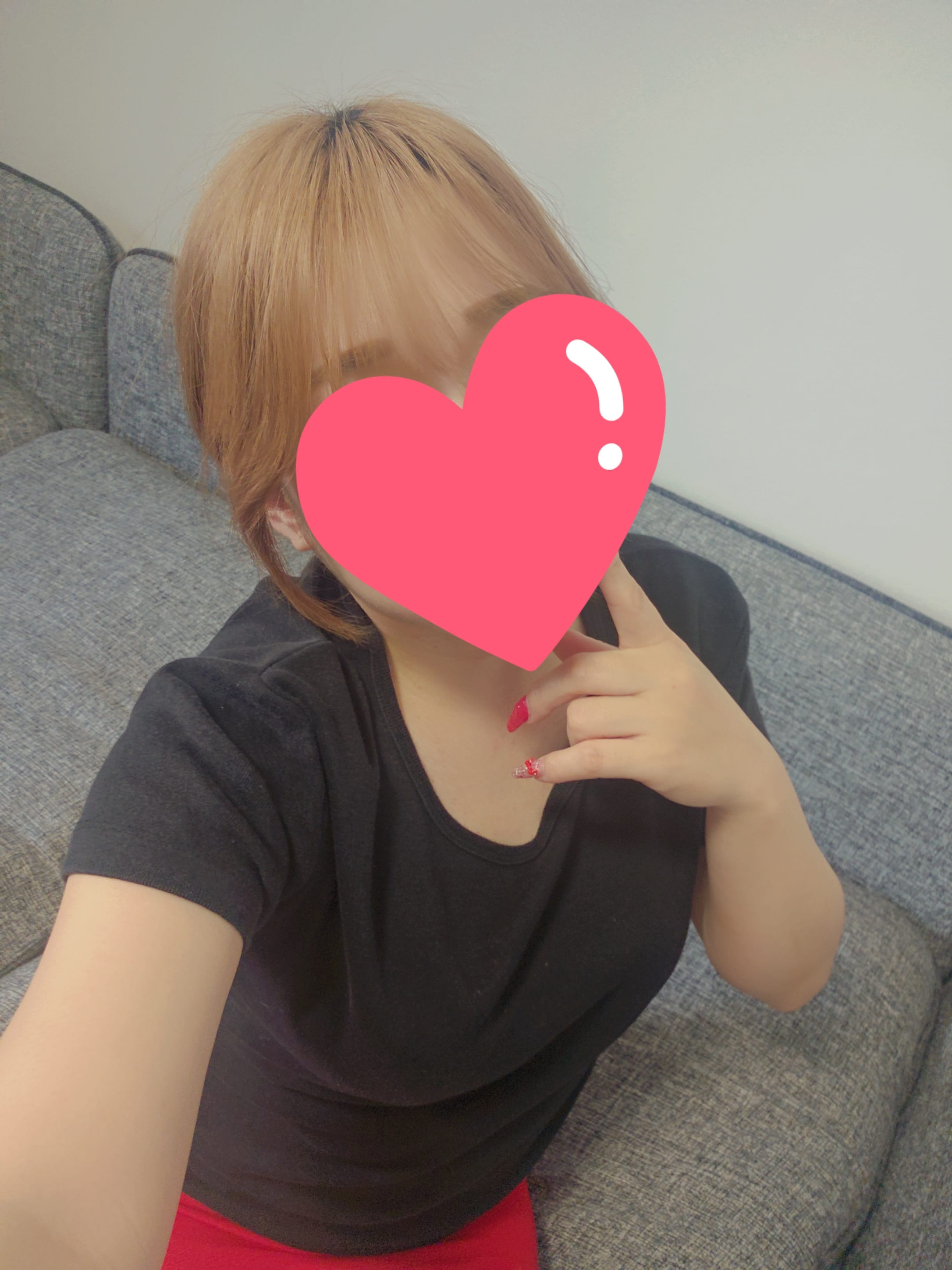 「初出勤終わってまったり〜♡」04/04(土) 00:22 | 雪代まなみの写メ