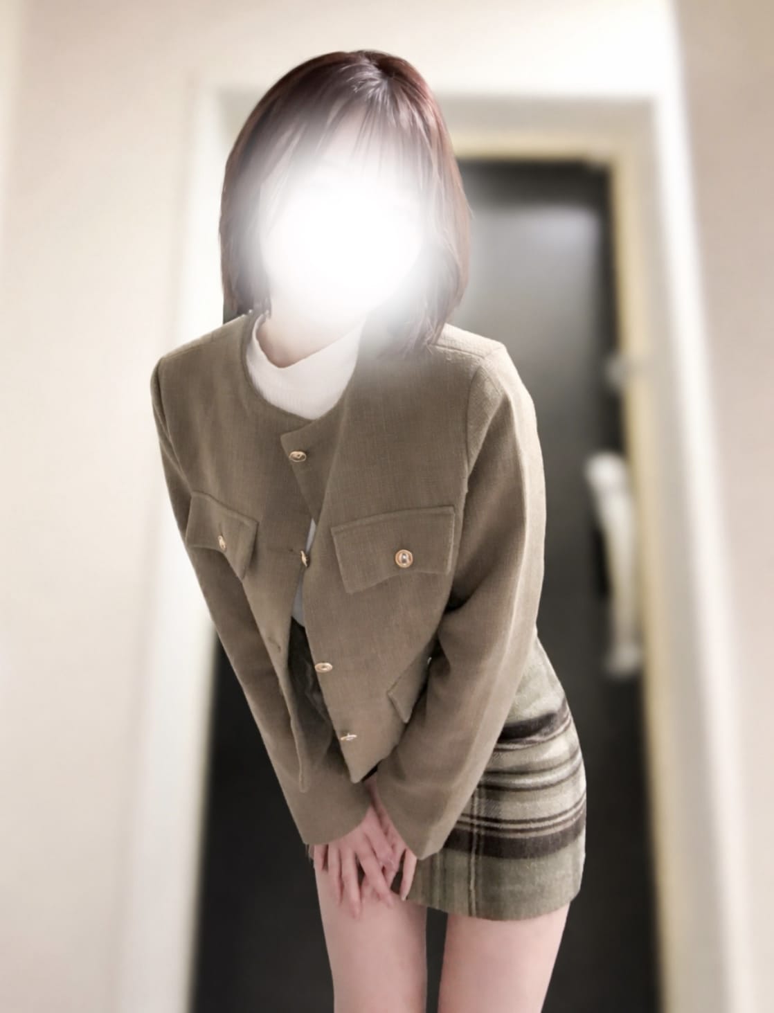 「2人きりのお部屋で…♥//」04/06(月) 14:04 | みやびの写メ