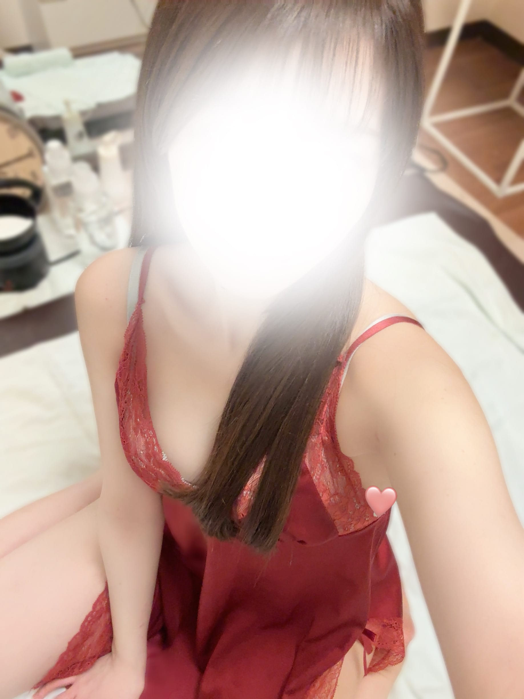 「今日もいるよ〜♡」04/09(木) 17:12 | 瀬良 ゆなの写メ