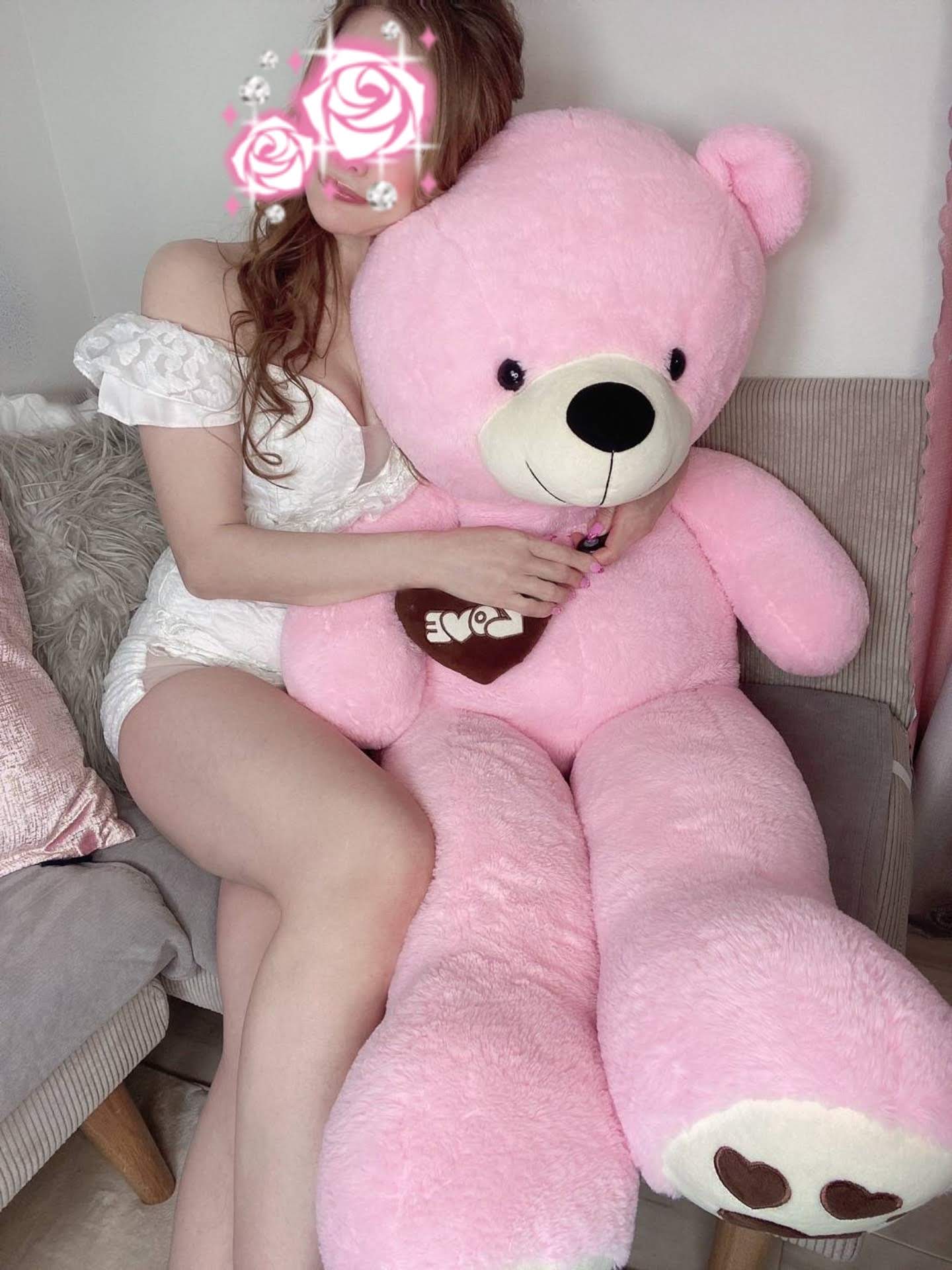 「こんばんは」04/09(木) 21:36 | 飛鳥の写メ