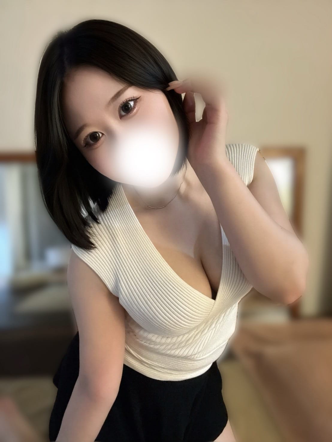 みと