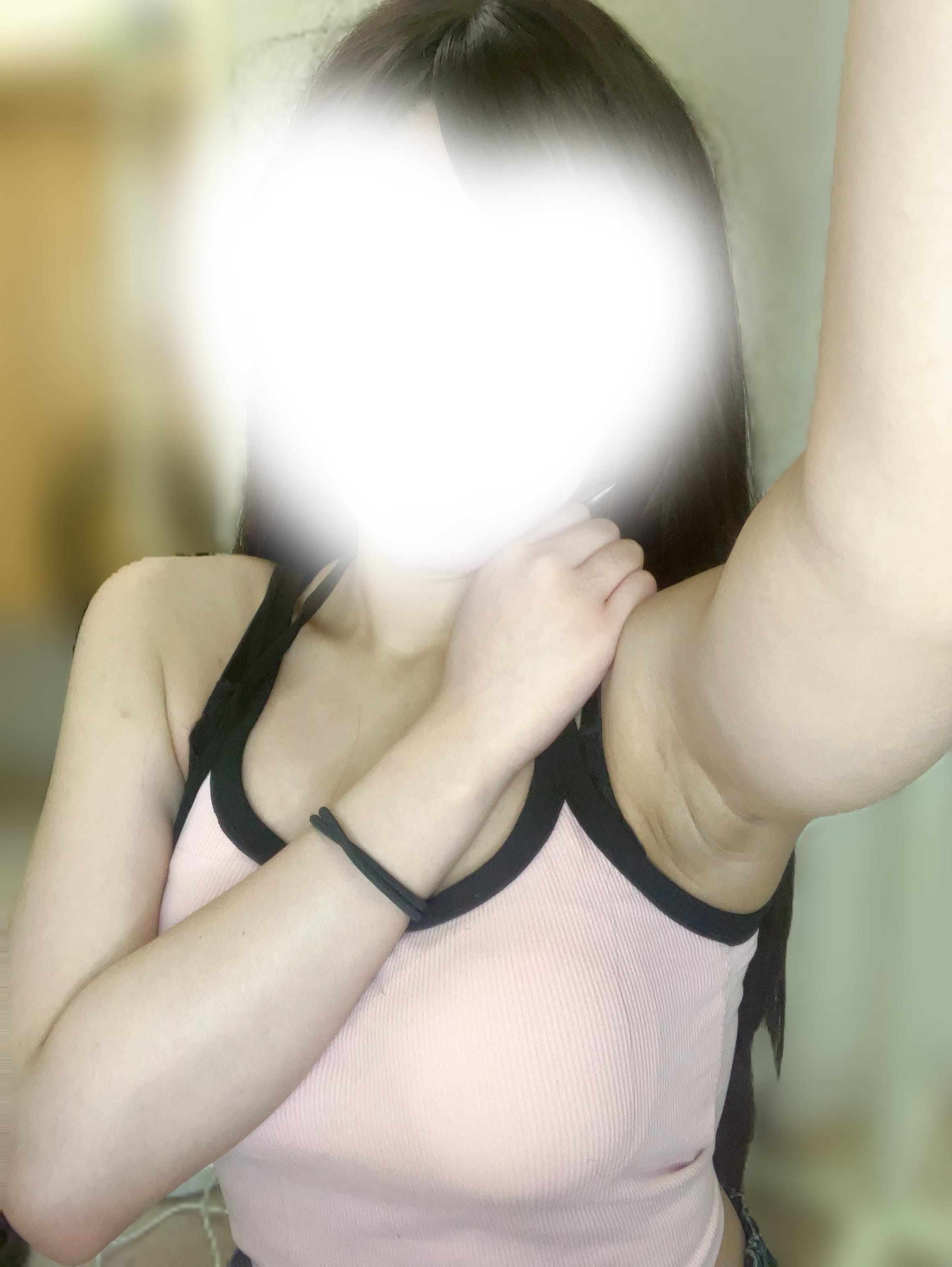 「出勤しました♪」04/13(月) 13:39 | 沢田 りあらの写メ