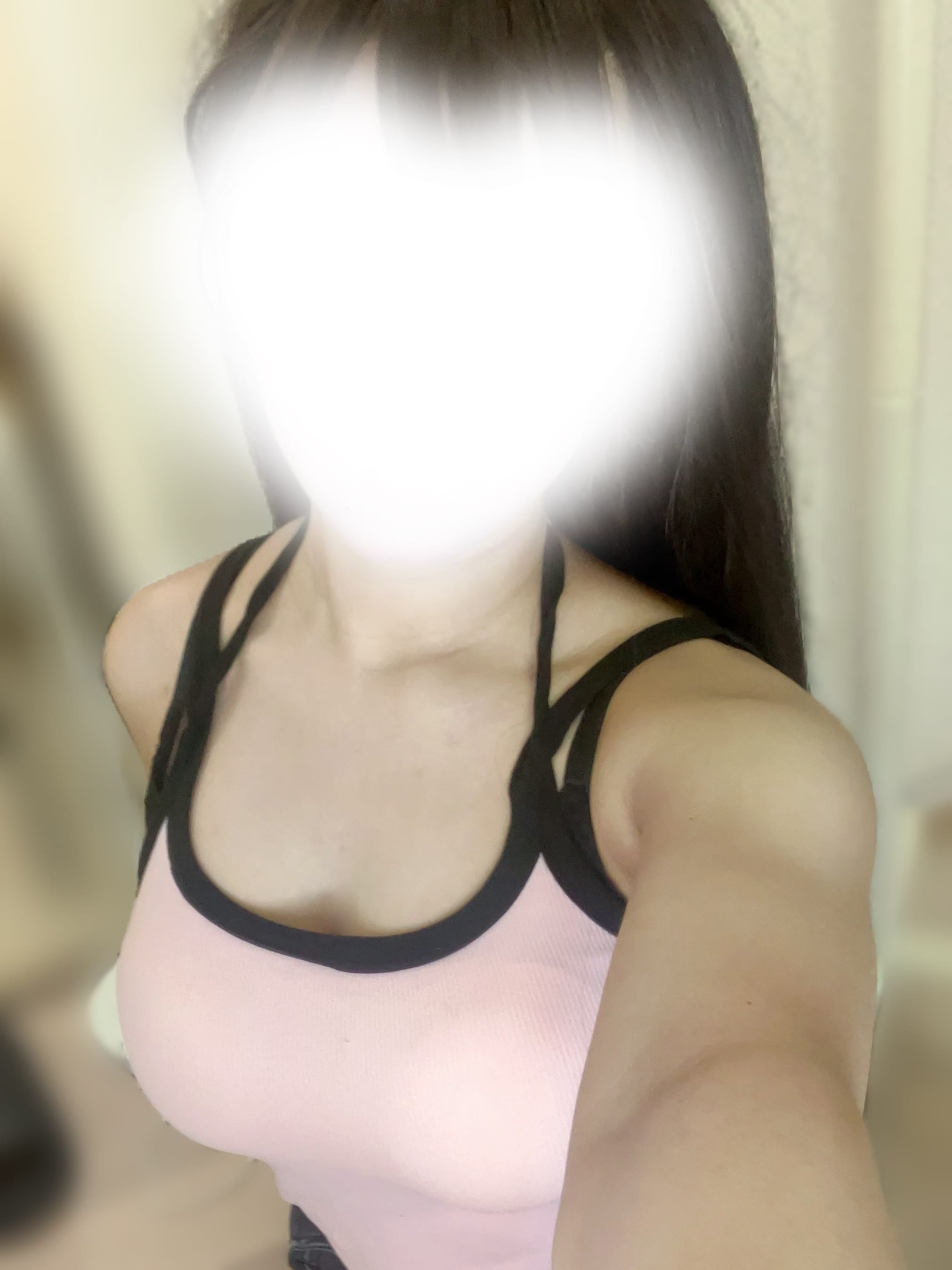 「今週の出勤予定♪」04/15(水) 22:36 | 沢田 りあらの写メ