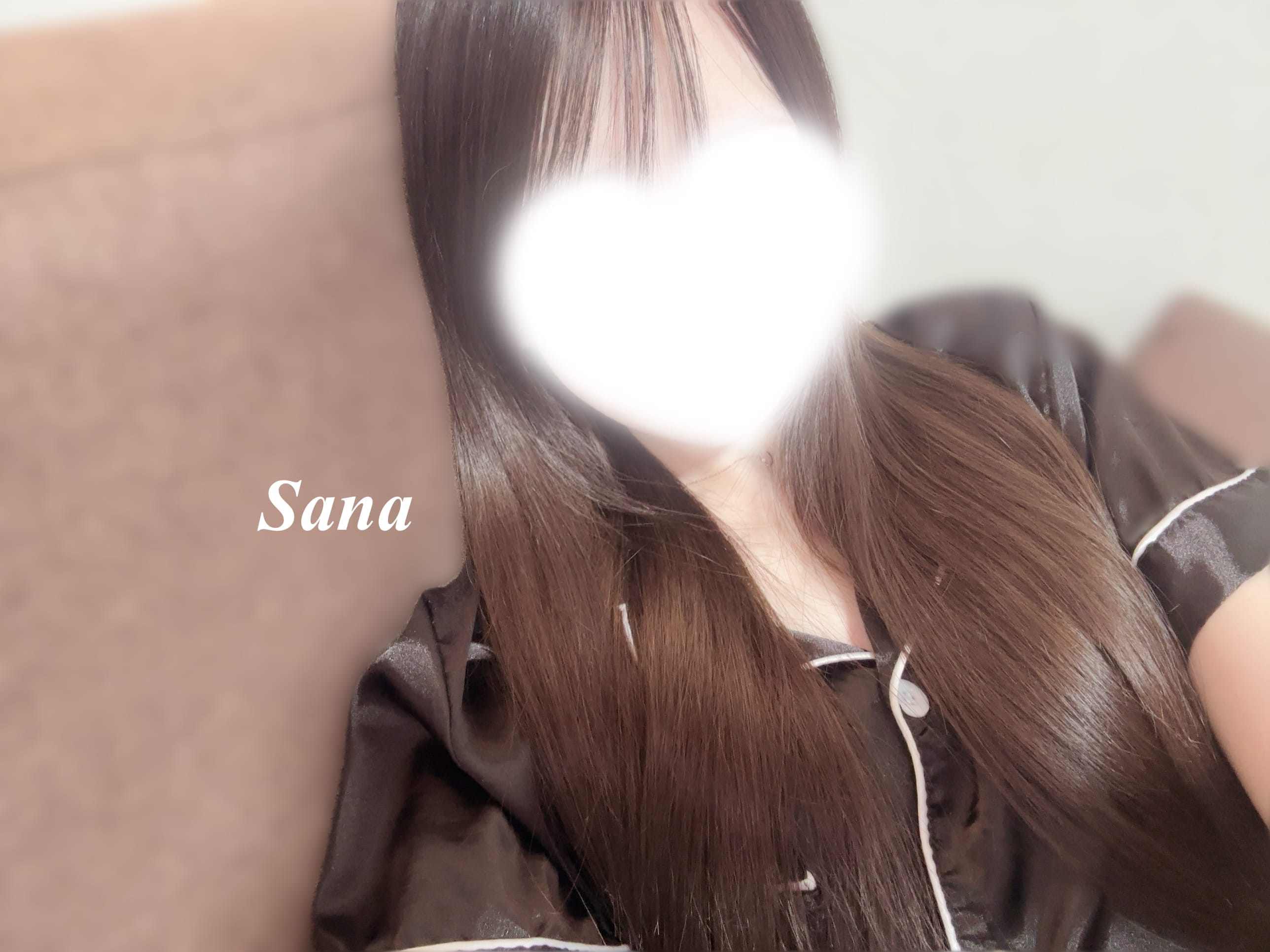 さな「半袖早く着たい、、」04/16(木) 11:50 | さなの写メ