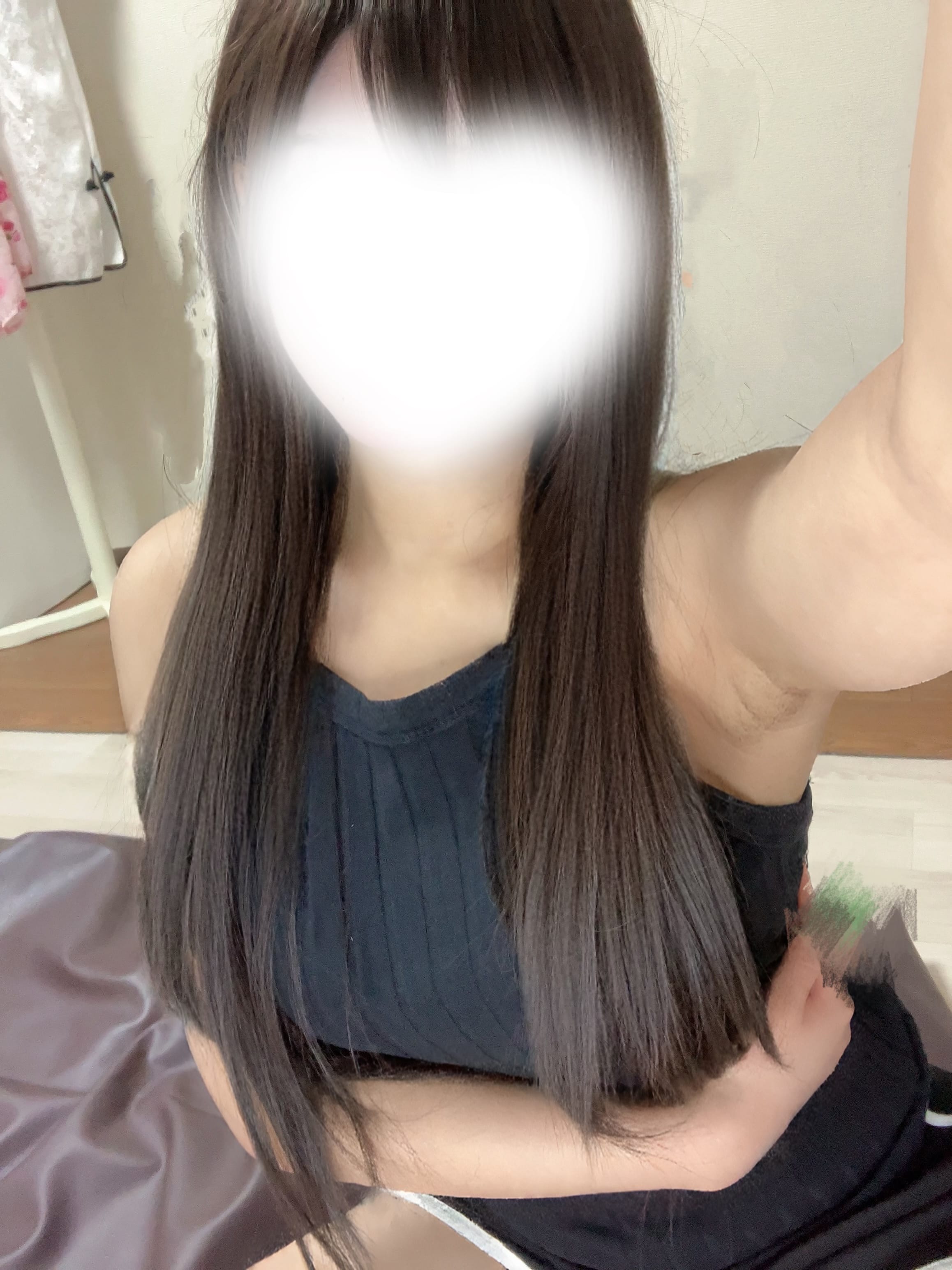 「出勤しました♪」04/18(土) 14:09 | 沢田 りあらの写メ