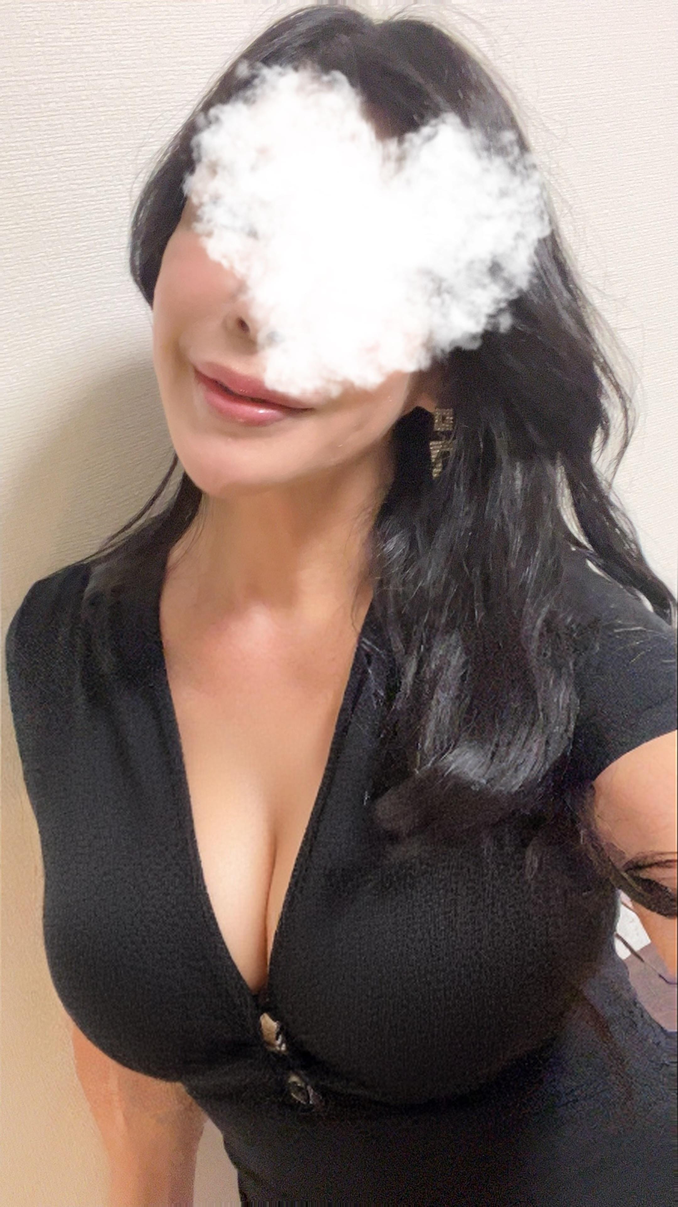 「春のやわらかな陽気ですね」04/22(水) 14:47 | 花染いぶの写メ