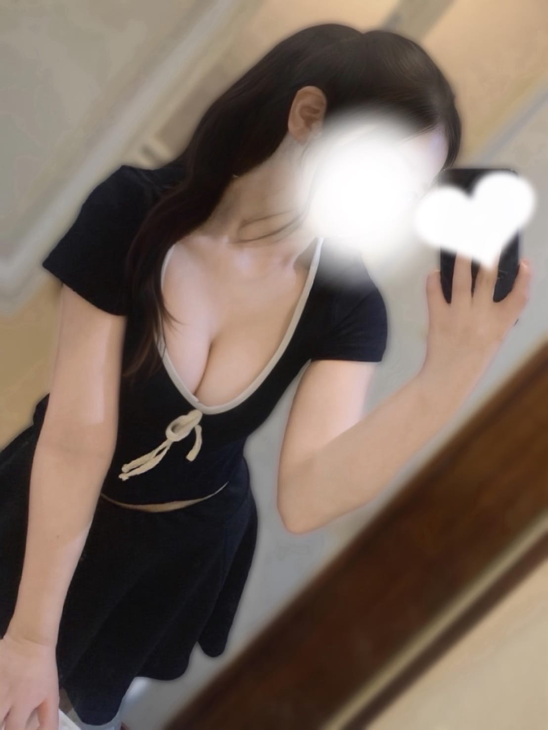 「パネル写真変わったの気づいてくれた？♡」04/22(水) 20:18 | 吉永ののの写メ