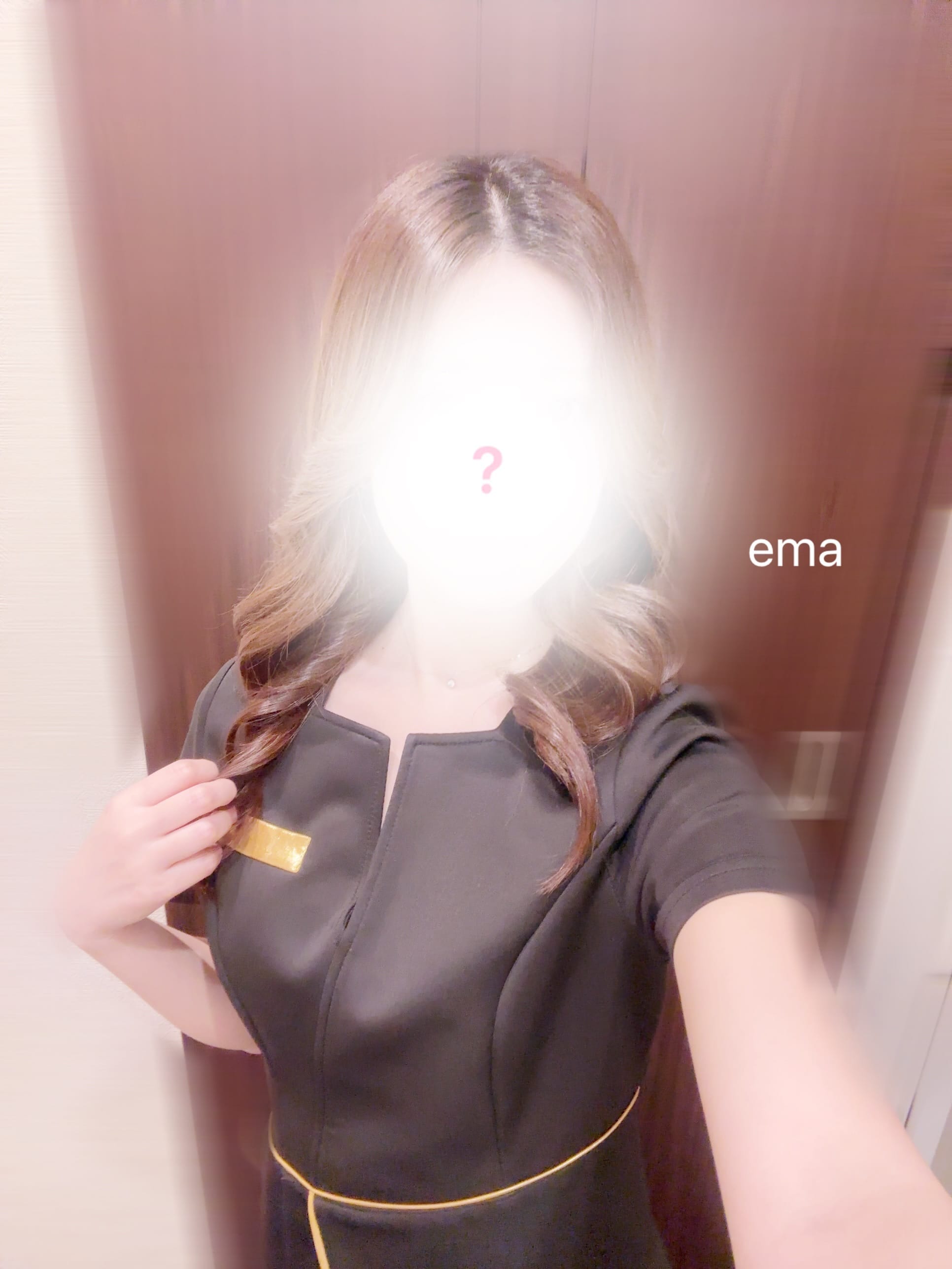 「本日出勤です♡」04/24(金) 17:15 | えまの写メ日記