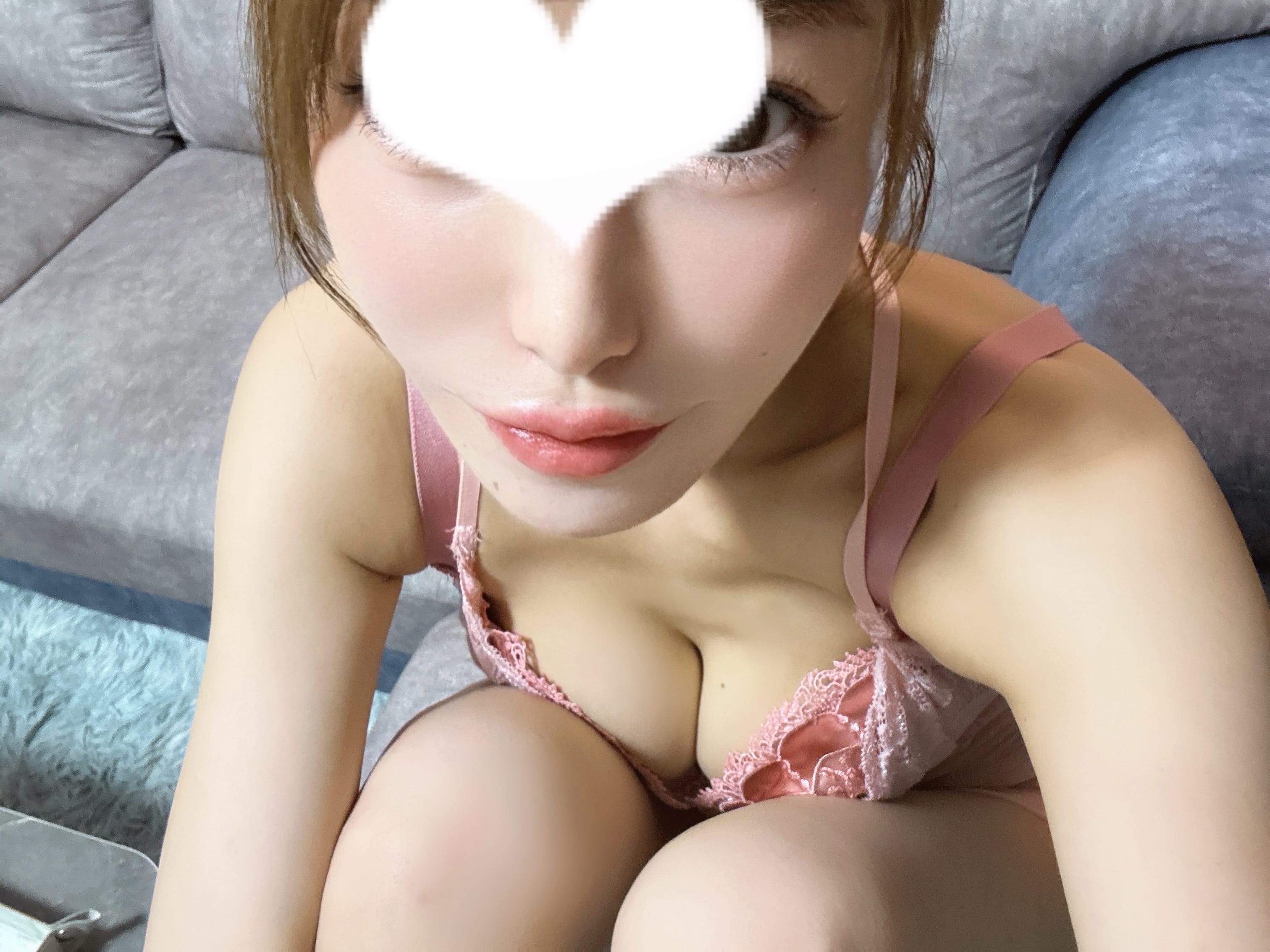 「ぷにぷに♡」04/27(月) 17:09 | 西内　りんか(Premium)の写メ