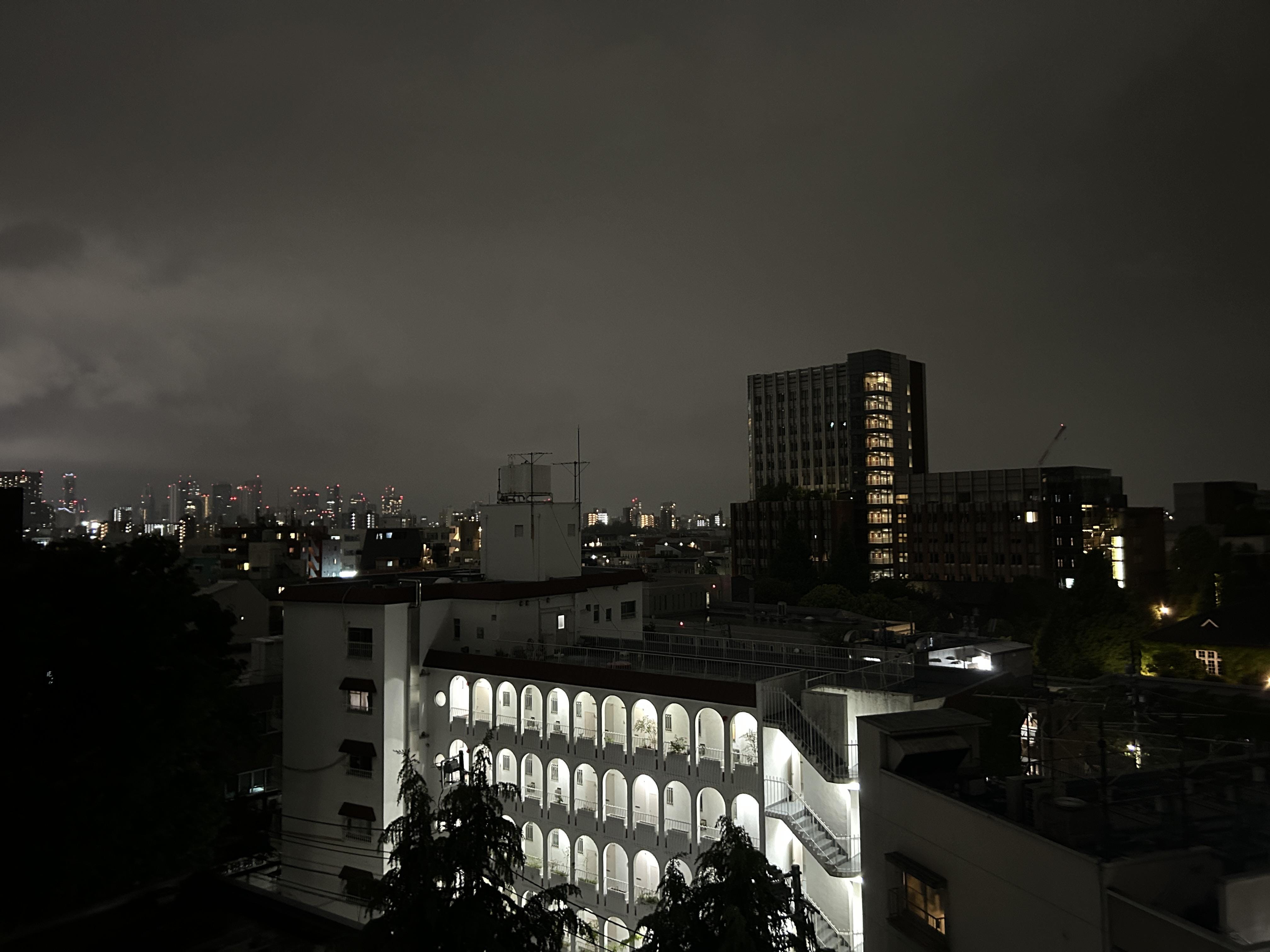 東雲なな