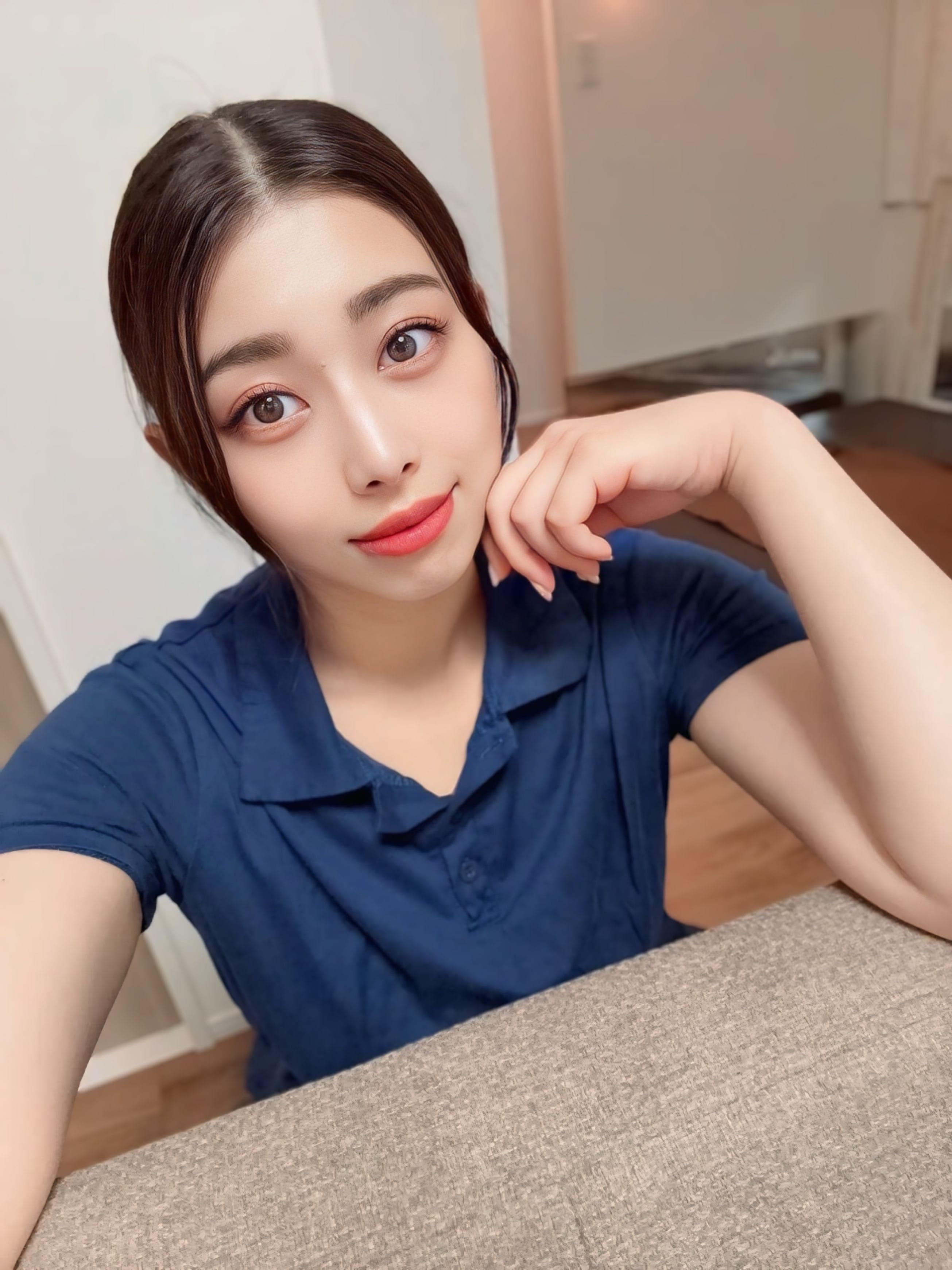 にこ