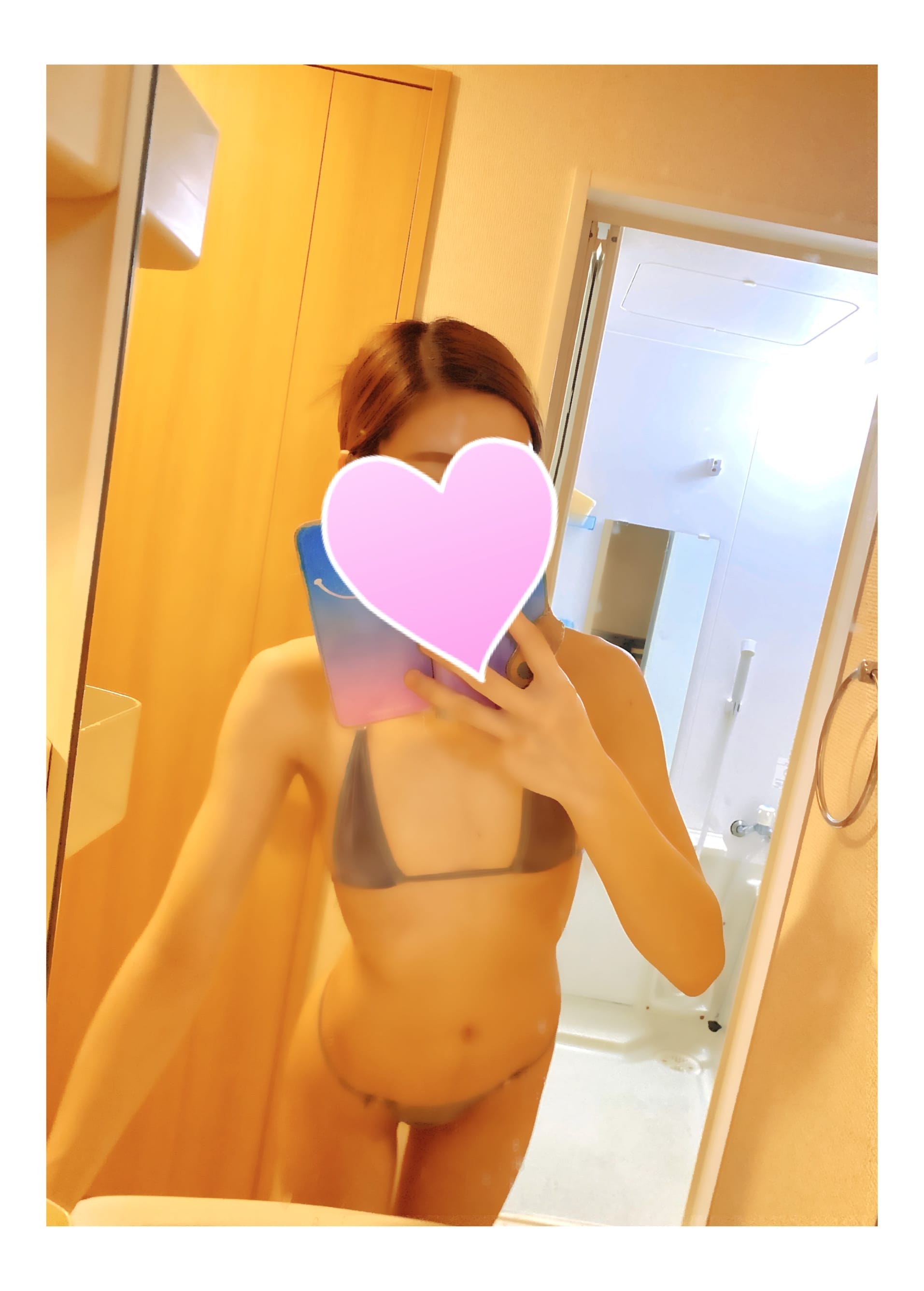 「本日もお待ちしてます♡」05/20(水) 08:37 | ERENA〜エレナ〜の写メ